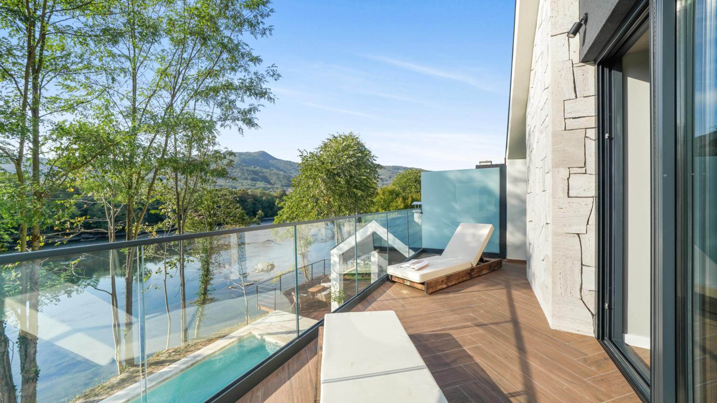 Riverfront Villas