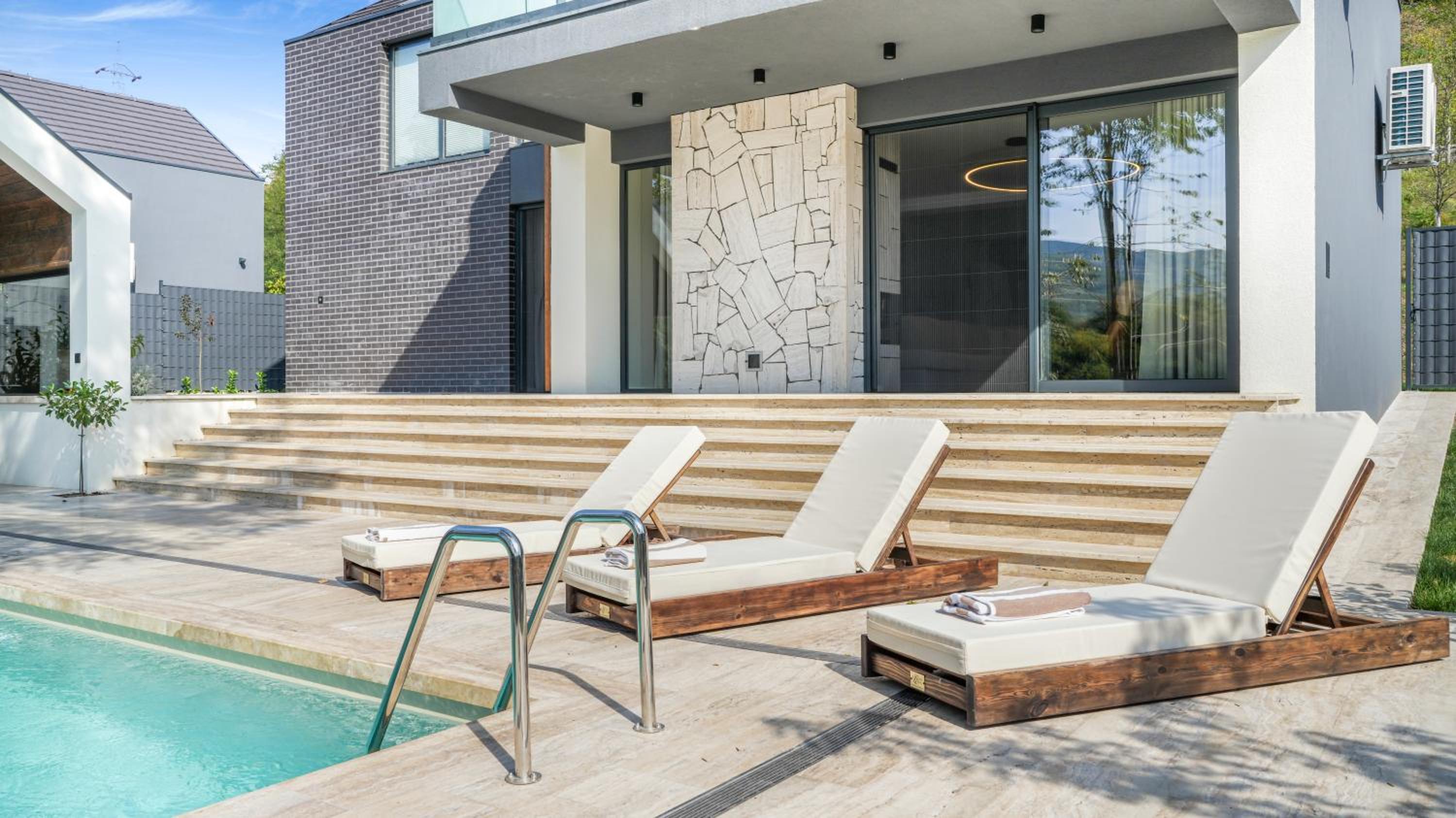 Riverfront Villas
