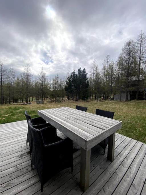 4-room spacious condo w patio view 4
