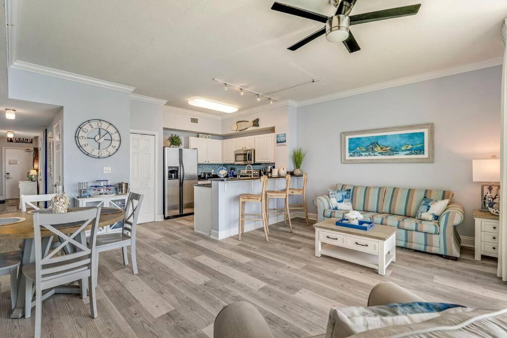 Stunning Beachfront "Just Coasting" Tidewater 2813 view 5