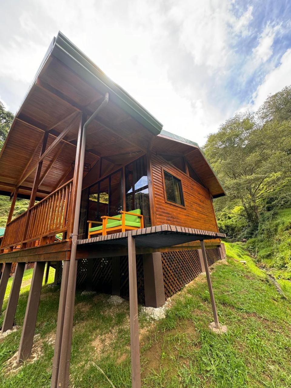 Entre Árboles Lodge