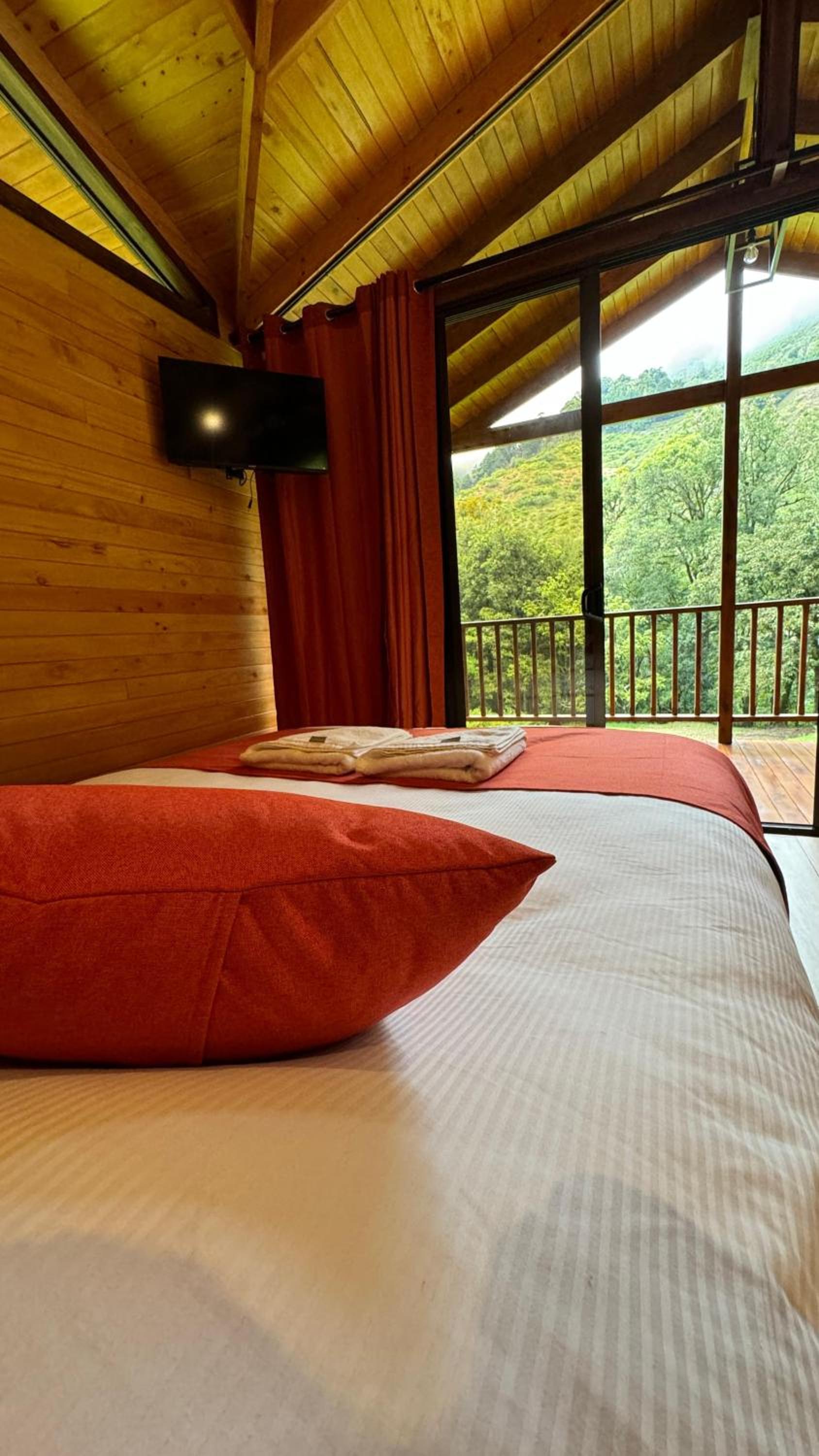 Entre Árboles Lodge