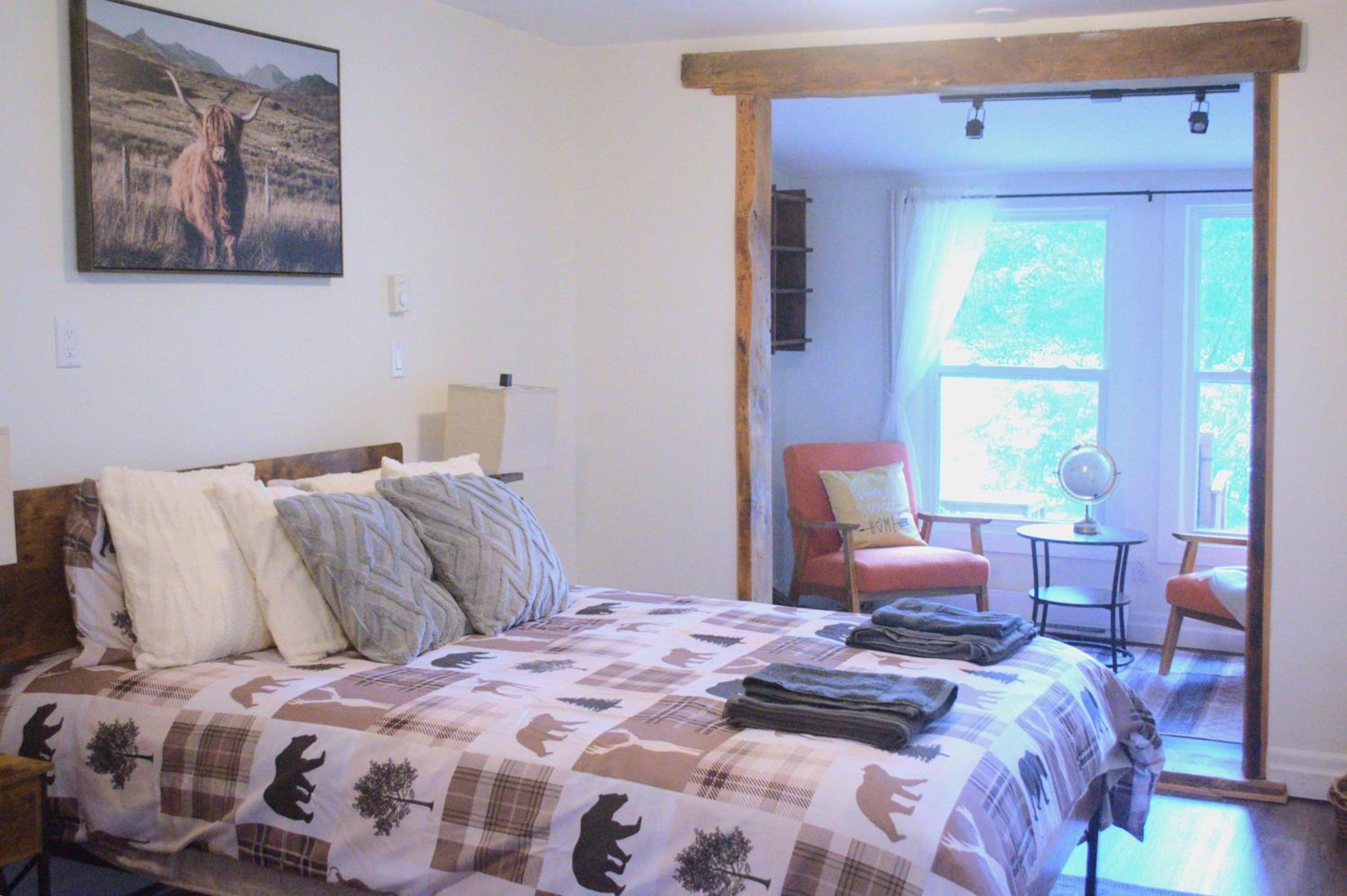 Escape to Corry Lake Cottage