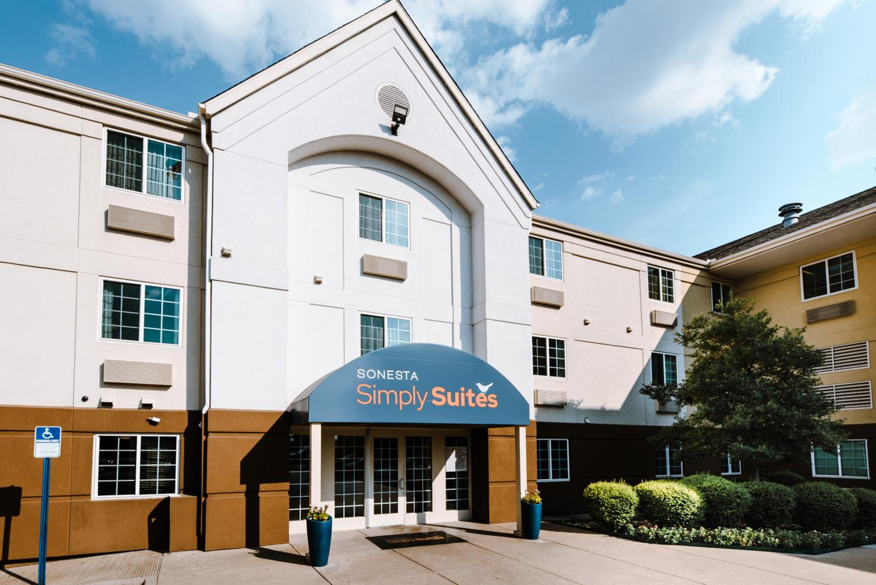 Hotel Sonesta Simply Suites Dallas Richardson - Image 1