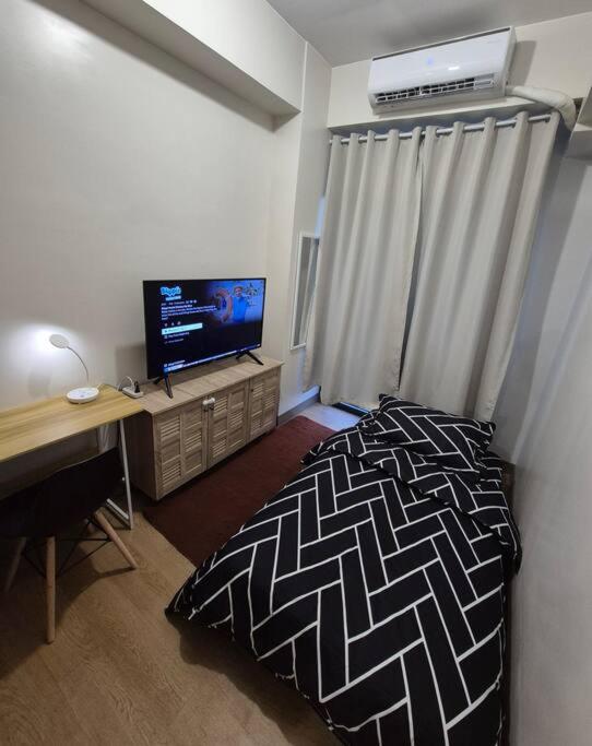 Spring Residences Suite with free parking view 4