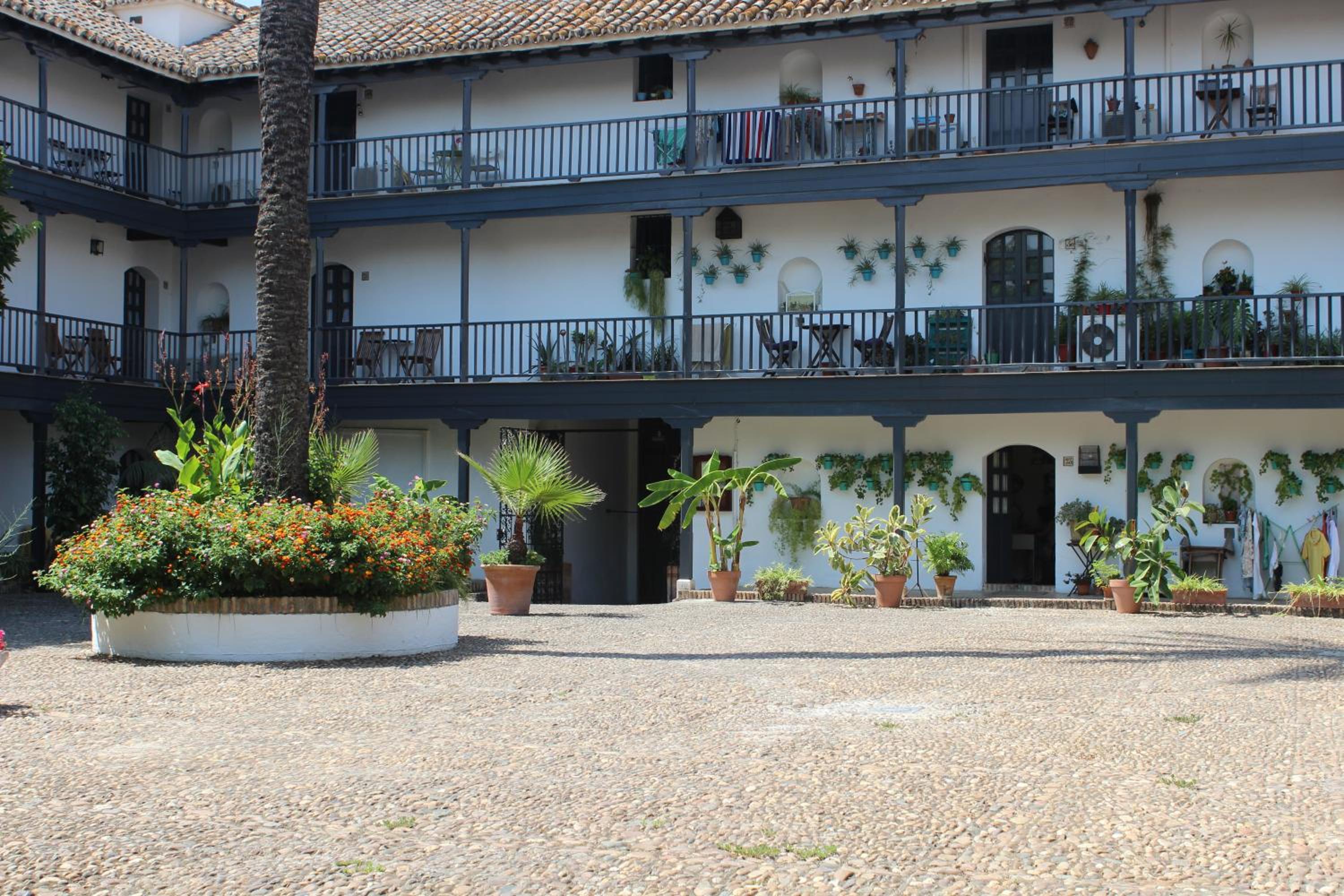Conde Central Courtyard by Valcambre