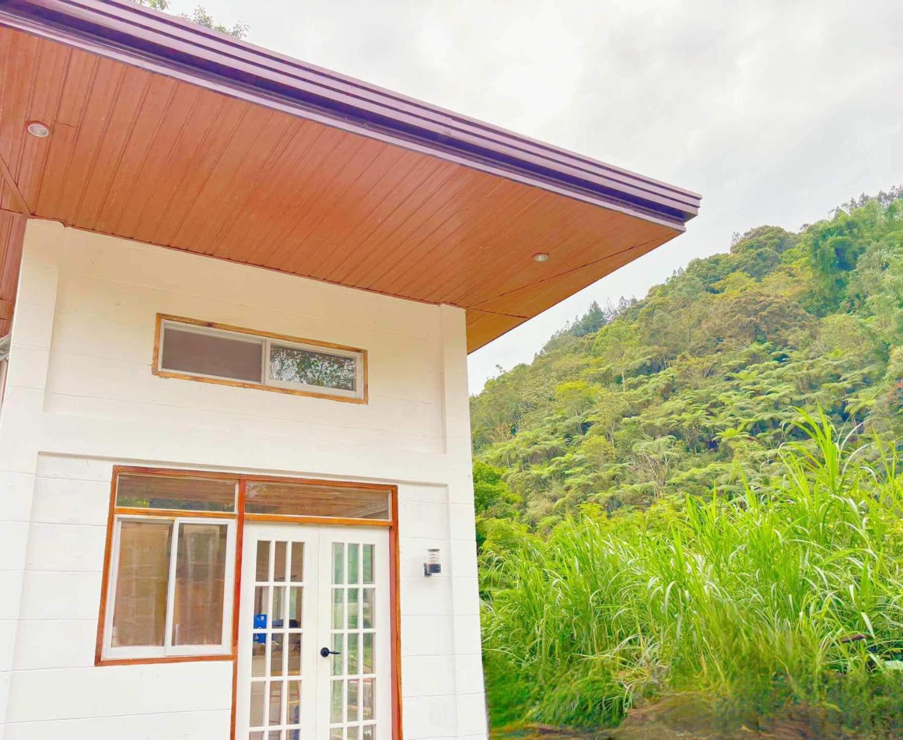 Tiny House in Dahilayan view 2