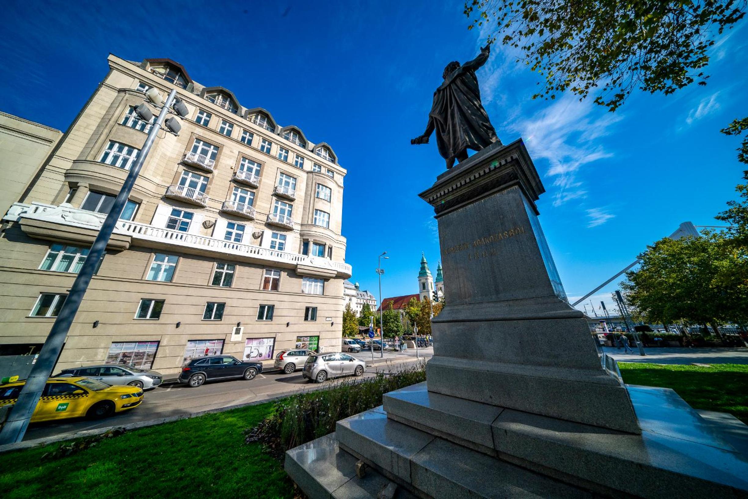 Budapest Downtown Riverfront