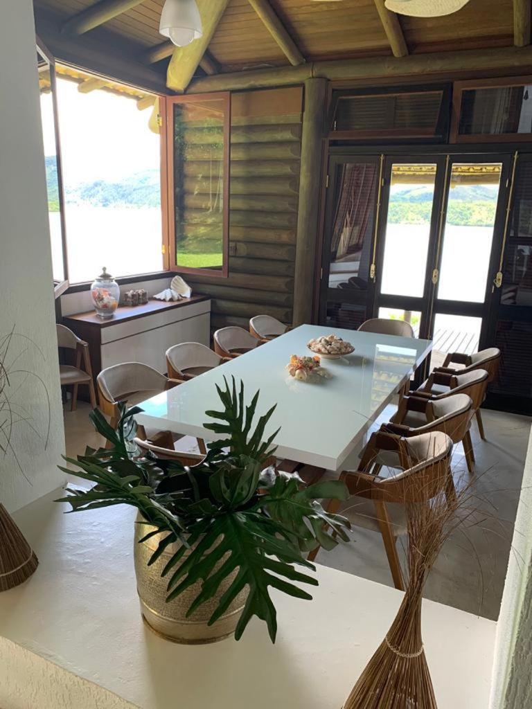 ilha em angra dos reis
