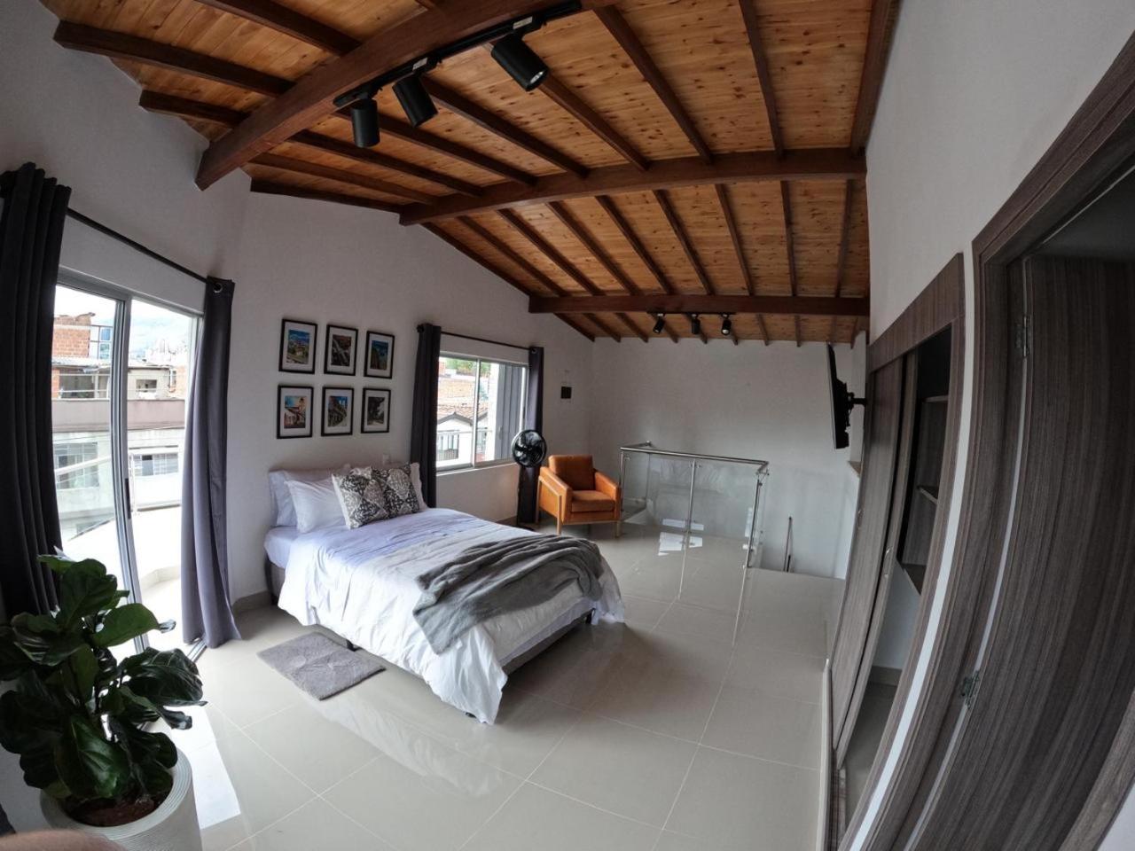 Hermoso Loft cerca al poblado y al metro