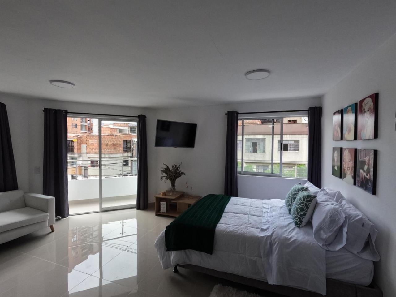Hermoso Loft cerca al poblado y al metro