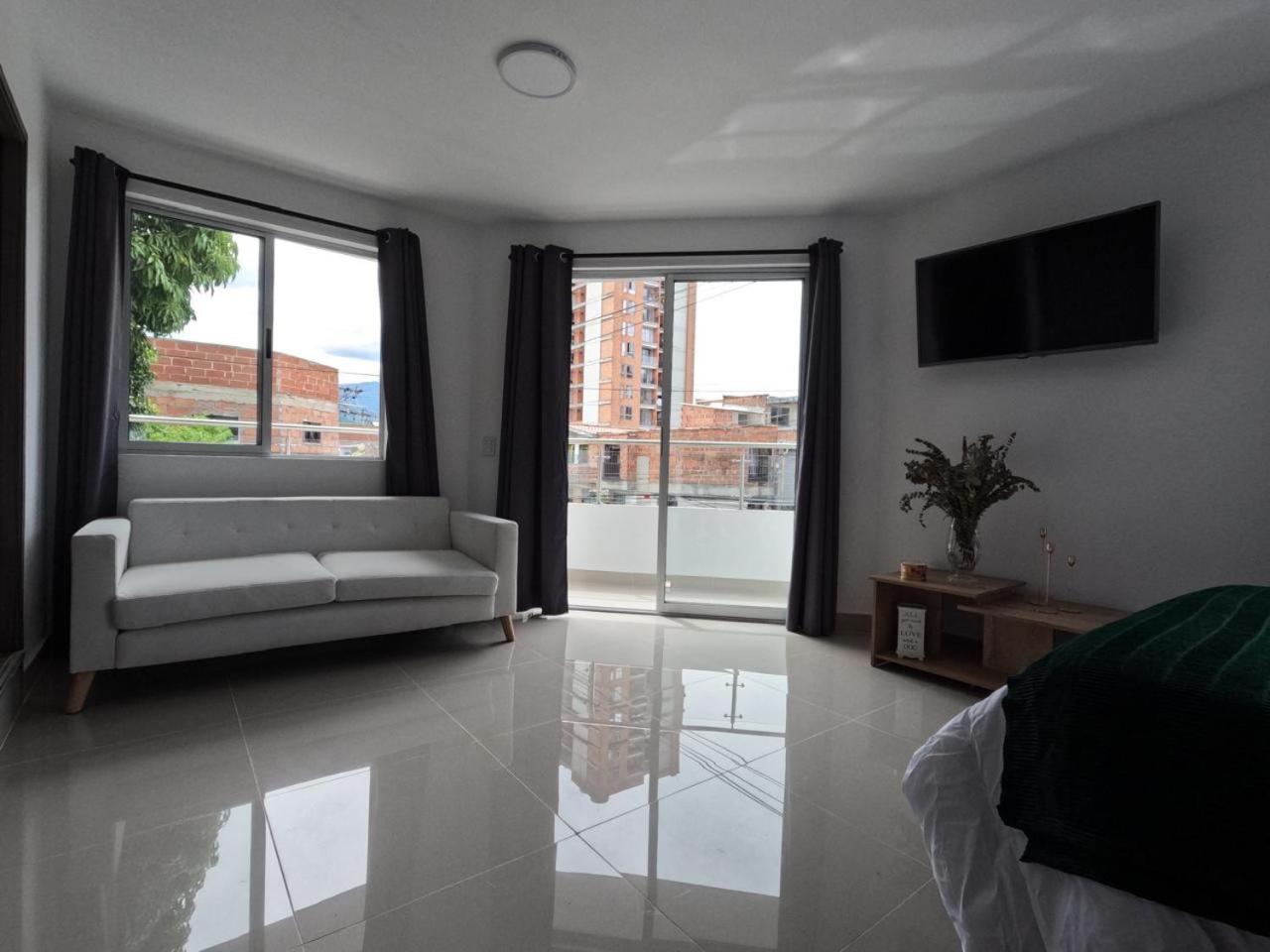 Hermoso Loft cerca al poblado y al metro