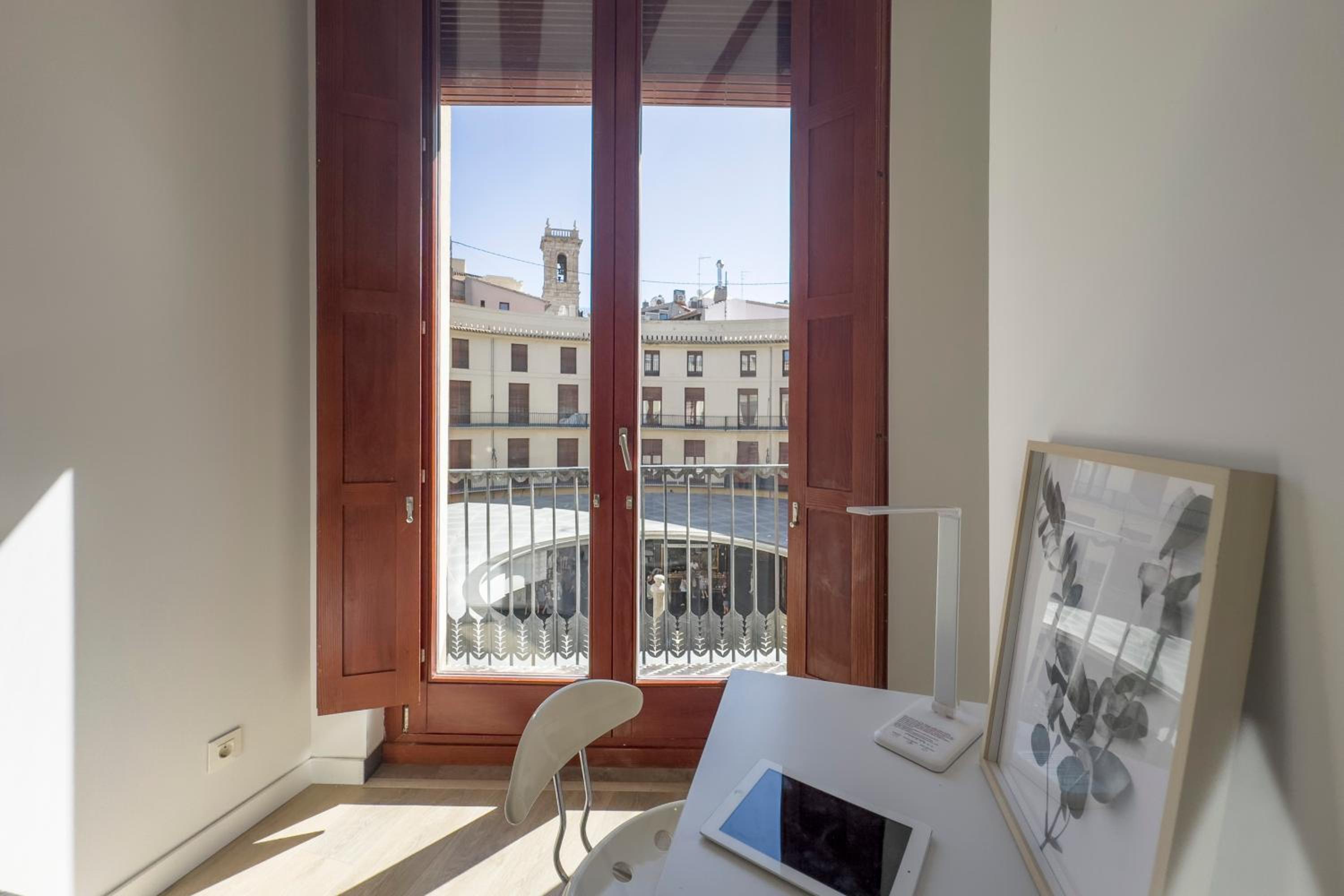 SingularStays Plaza Redonda II