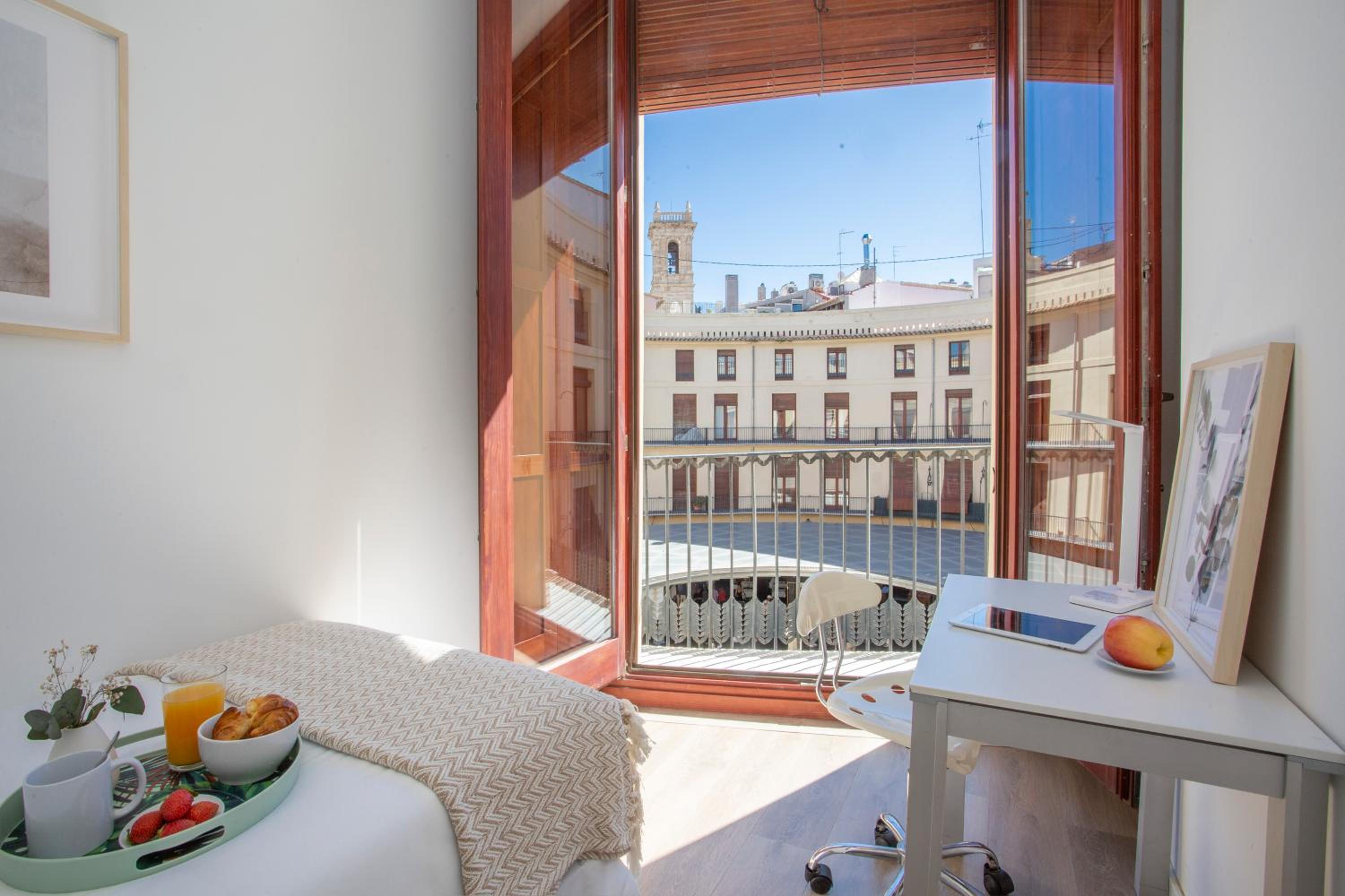SingularStays Plaza Redonda II