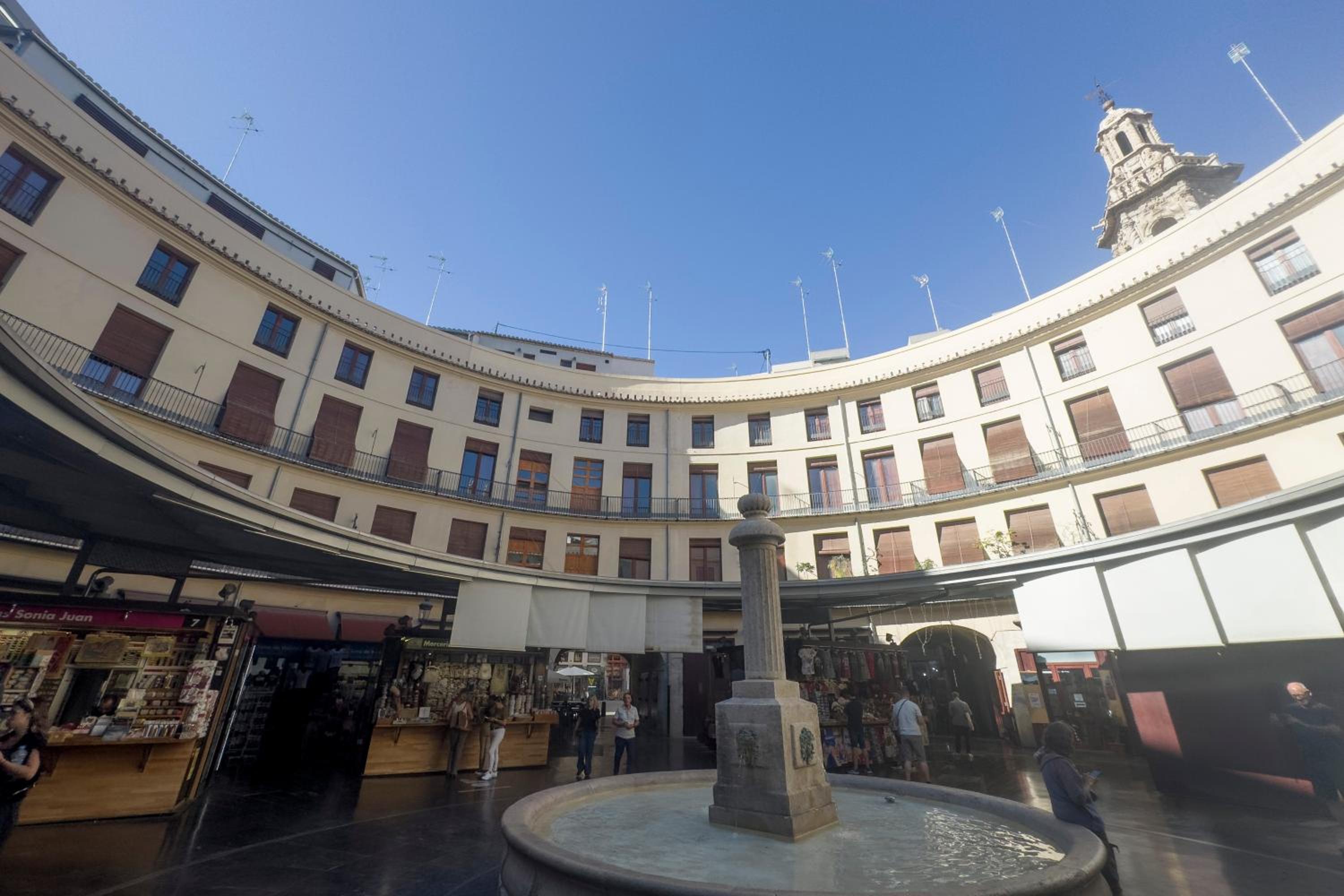 SingularStays Plaza Redonda II