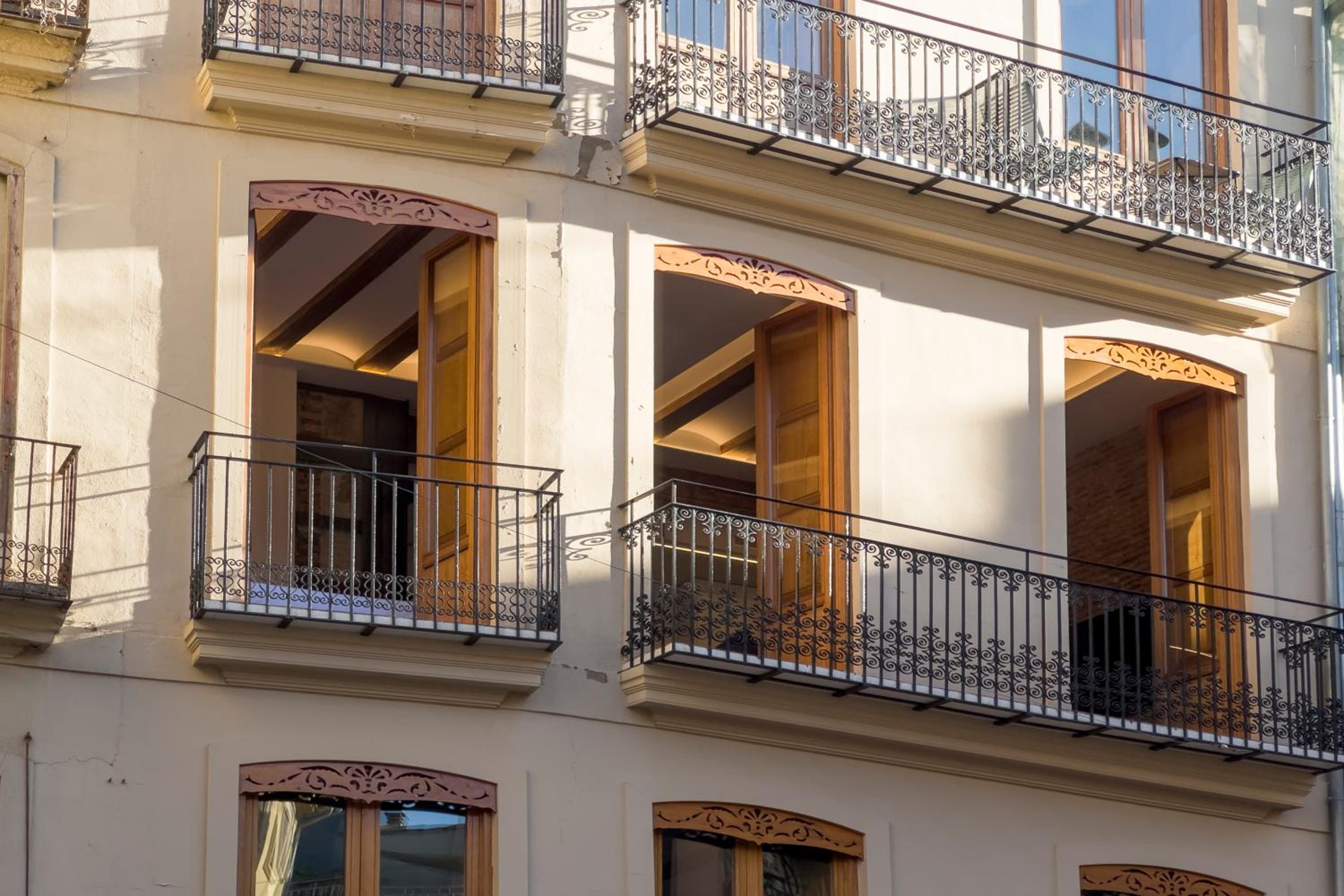 SingularStays Plaza Redonda II