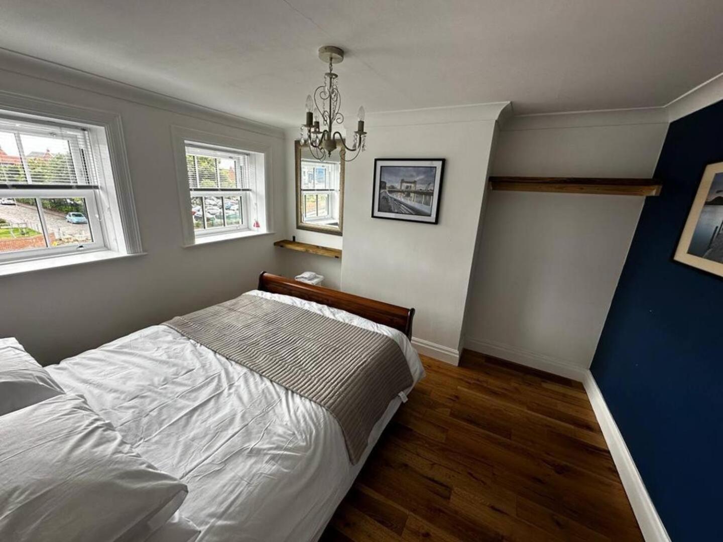 Entire home in perfect old town location view 4