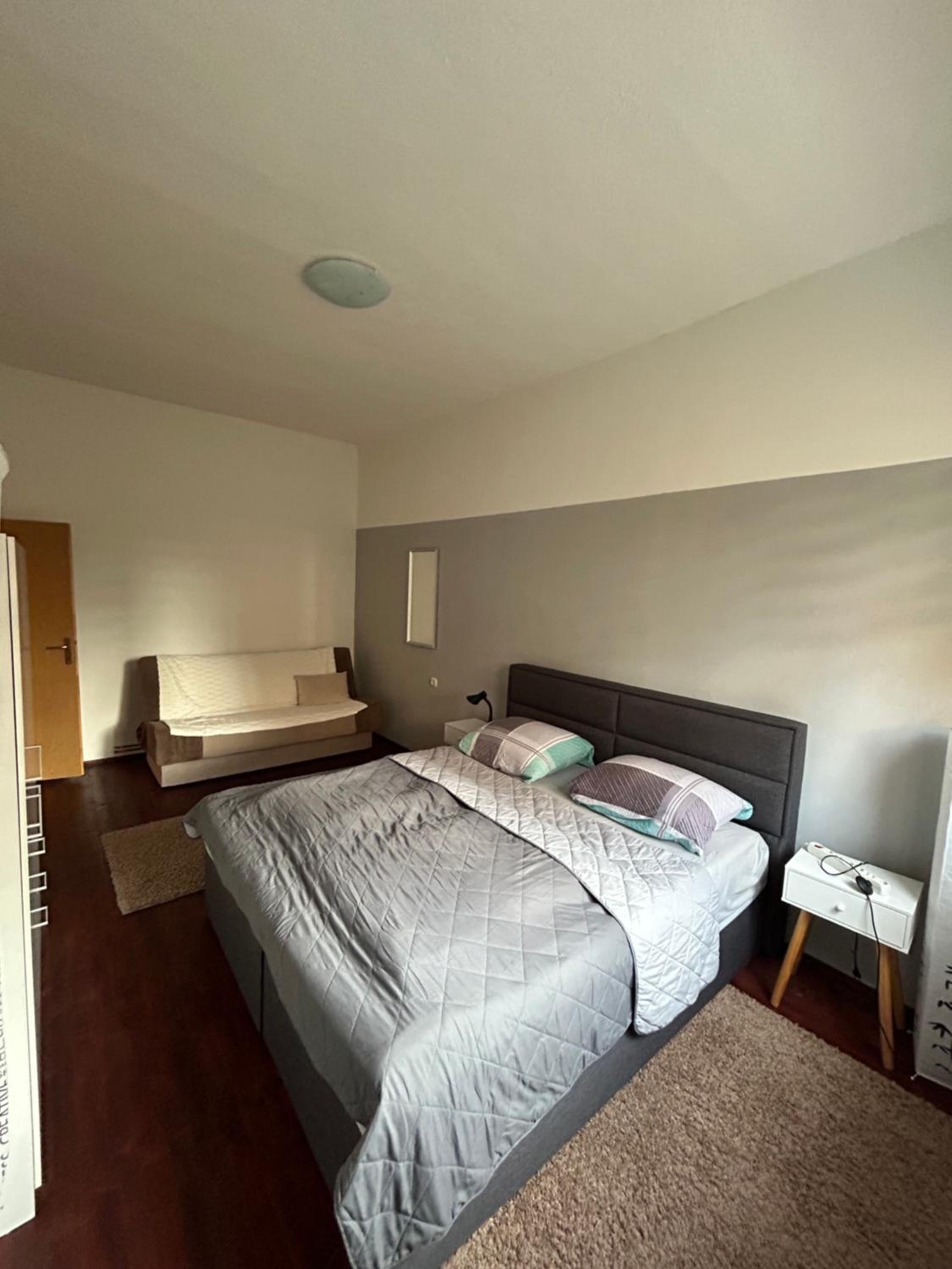 La Bocca Apartment - Airport, Parking, AC, Bidet, Coffee Machine, PS3