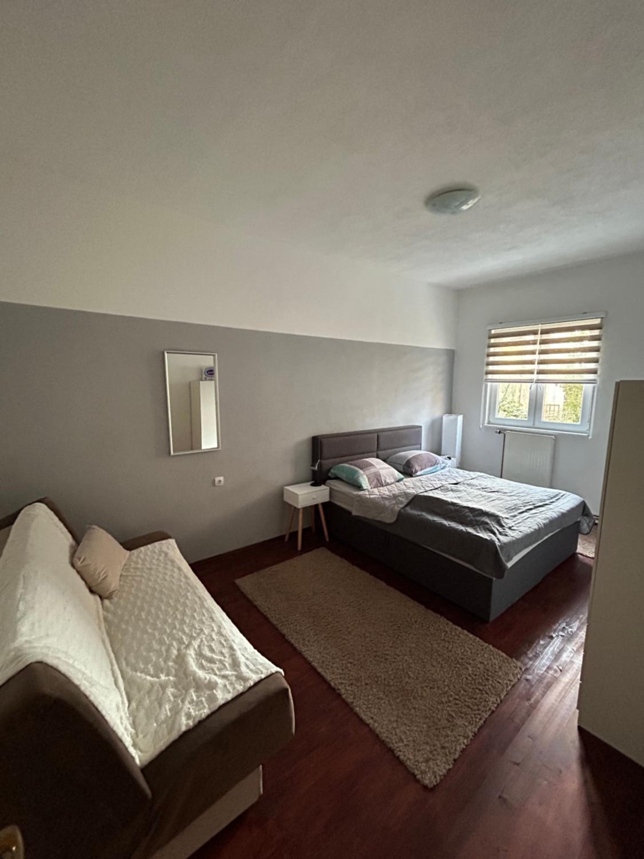 La Bocca Apartment - Airport, Parking, AC, Bidet, Coffee Machine, PS3
