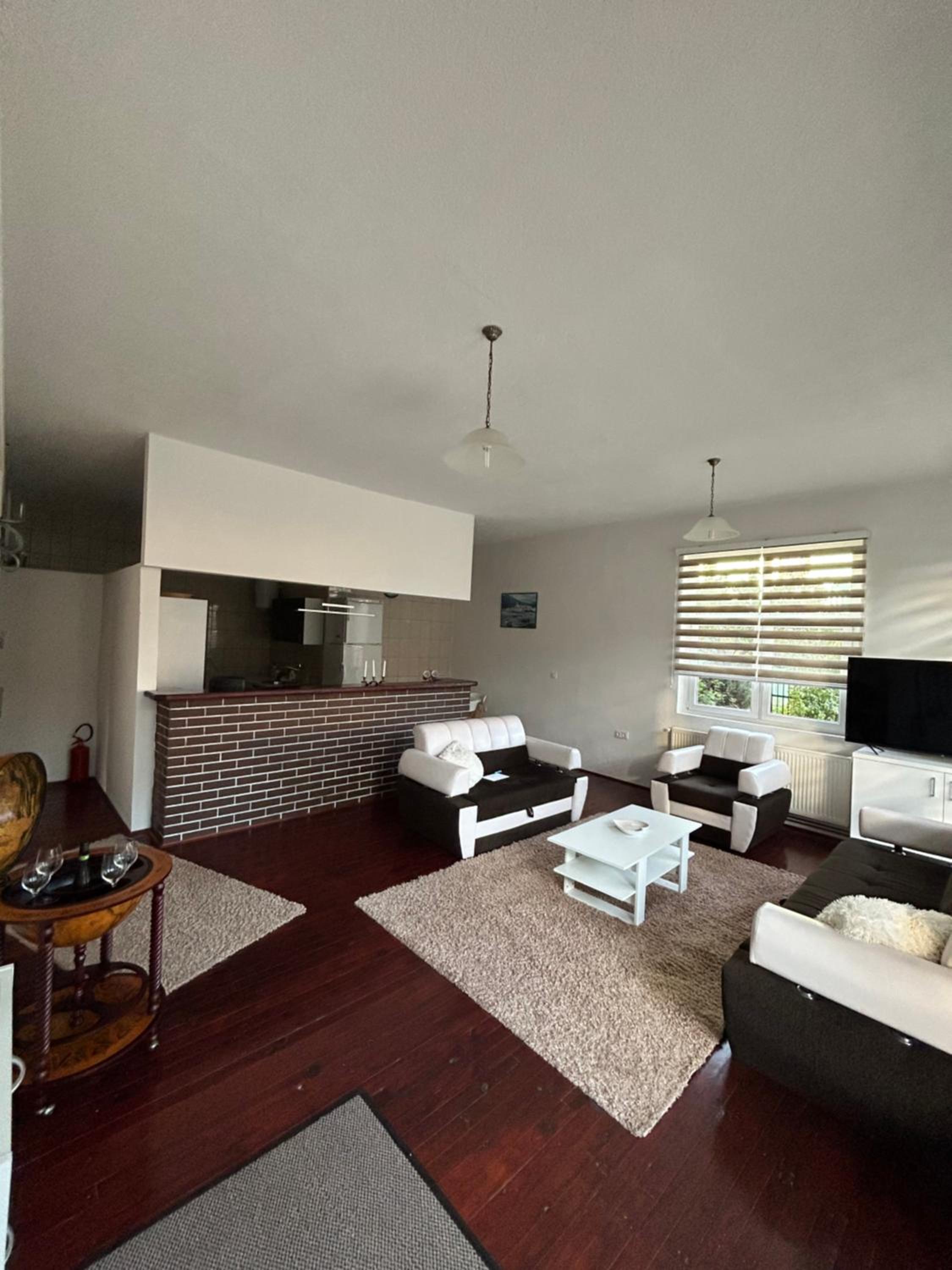 La Bocca Apartment - Airport, Parking, AC, Bidet, Coffee Machine, PS3