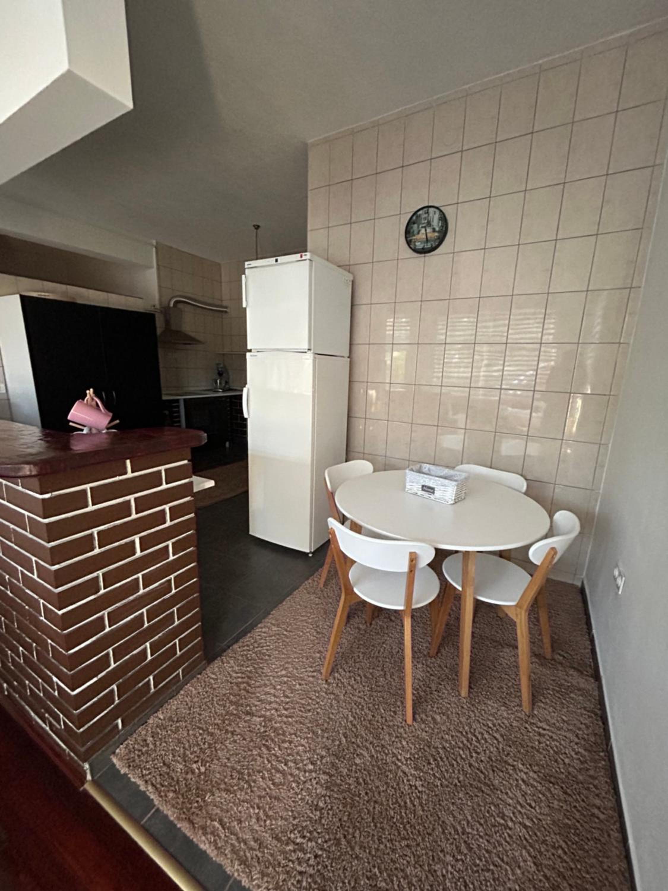 La Bocca Apartment - Airport, Parking, AC, Bidet, Coffee Machine, PS3