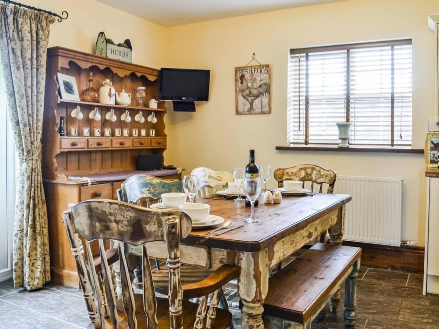 Eastfield Cottage free parking and EV charger