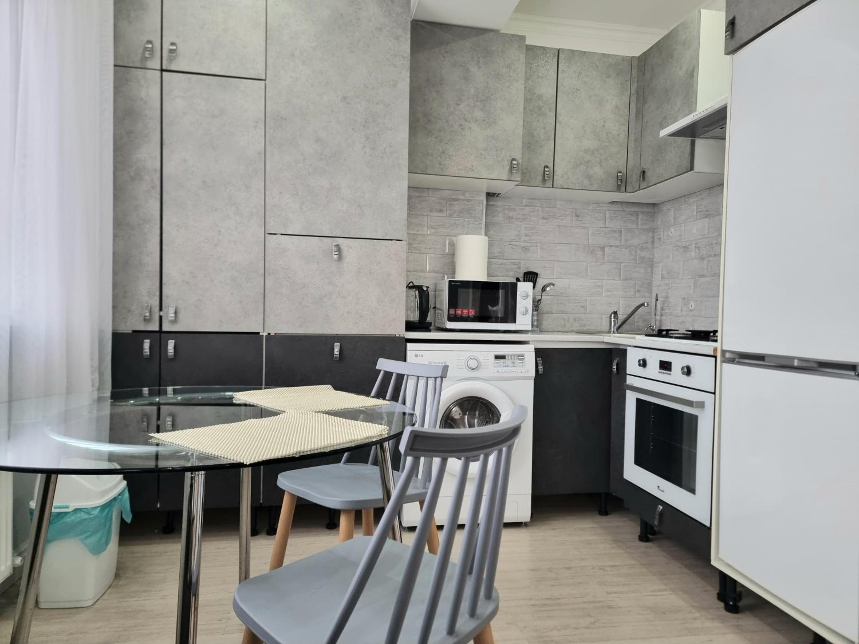 Comfort 40 m Apartment - Botanica - Fast WiFi - Self Check-in