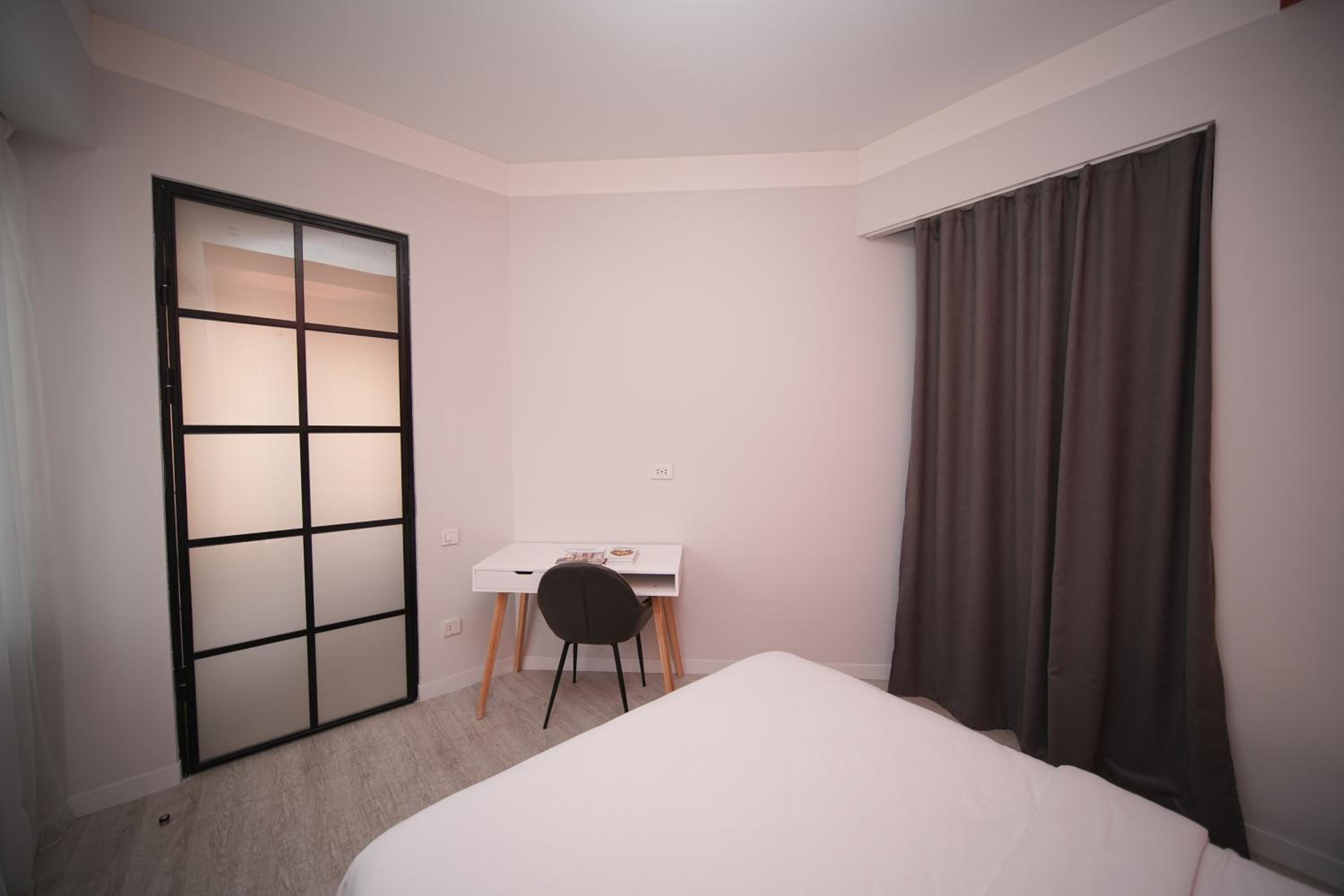 Sweet Home - Superior Apartment With Balcony