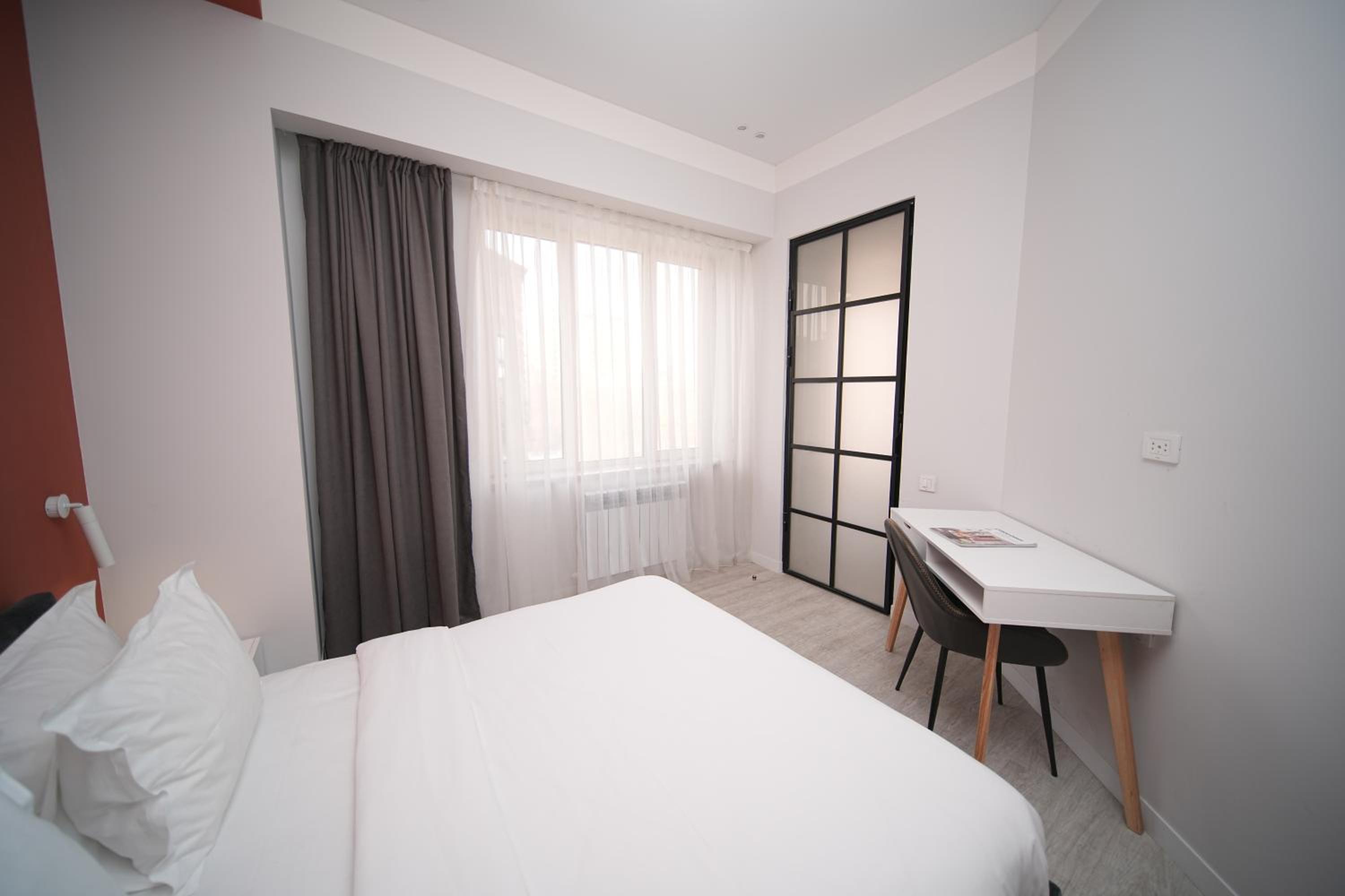 Sweet Home - Superior Apartment With Balcony