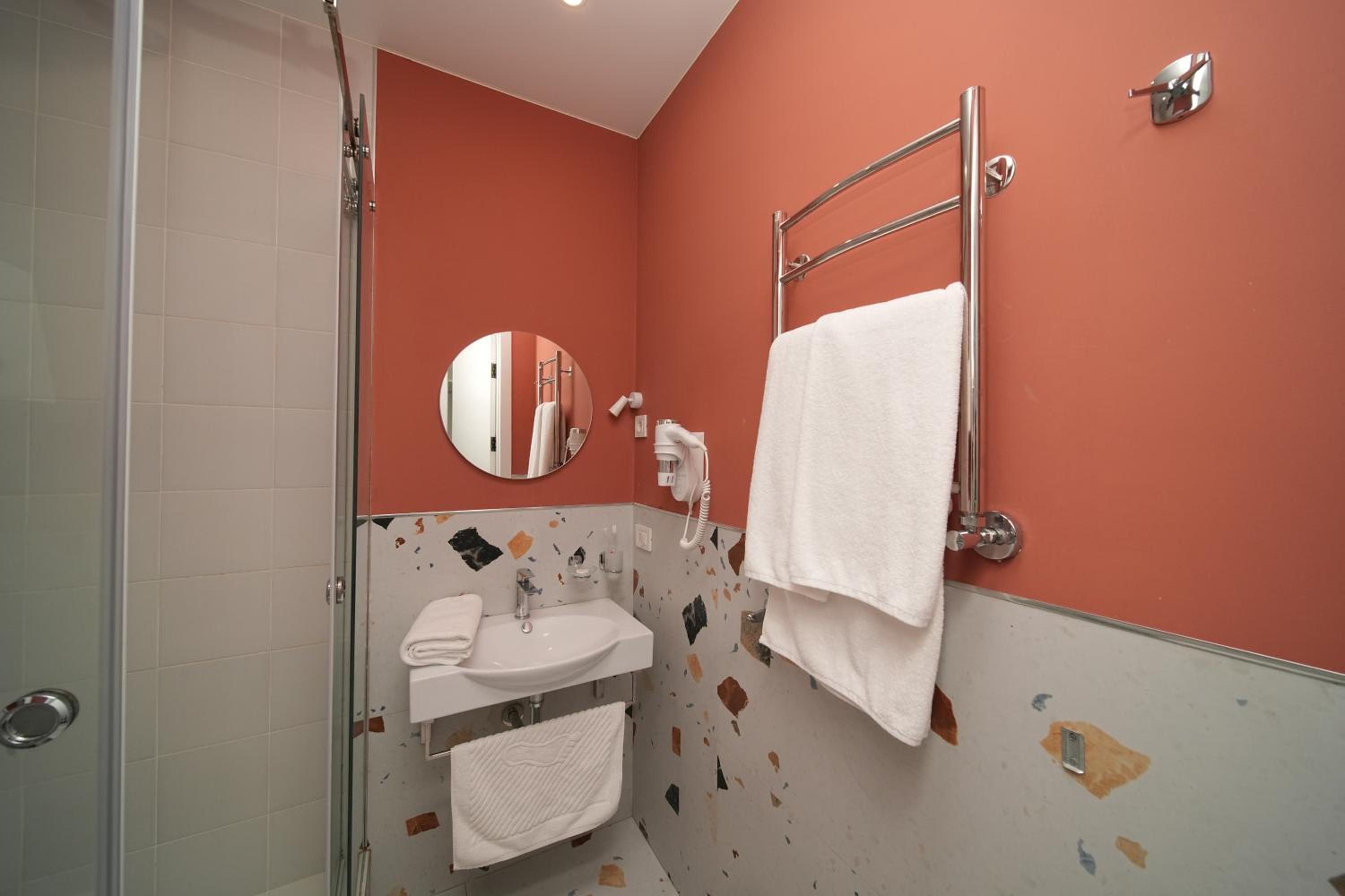Sweet Home - Superior Apartment With Balcony