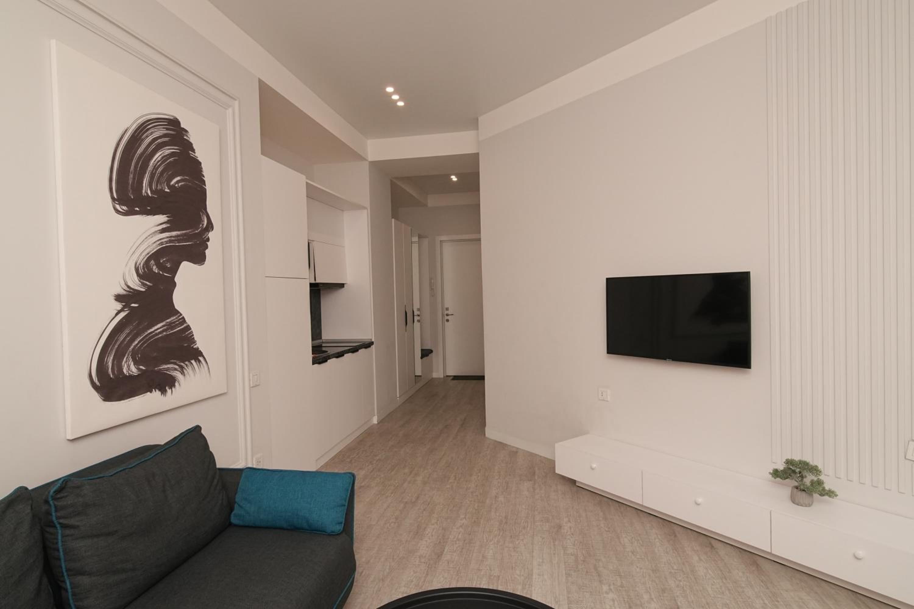 Sweet Home - Superior Apartment With Balcony