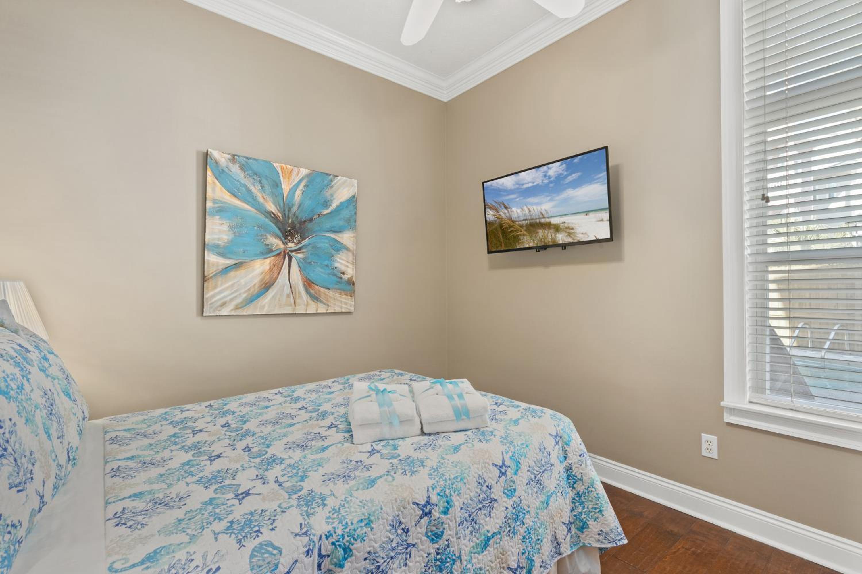 EPIC Beach House with Private Pool, 175 ft to the BEACH, U Gotta See It!