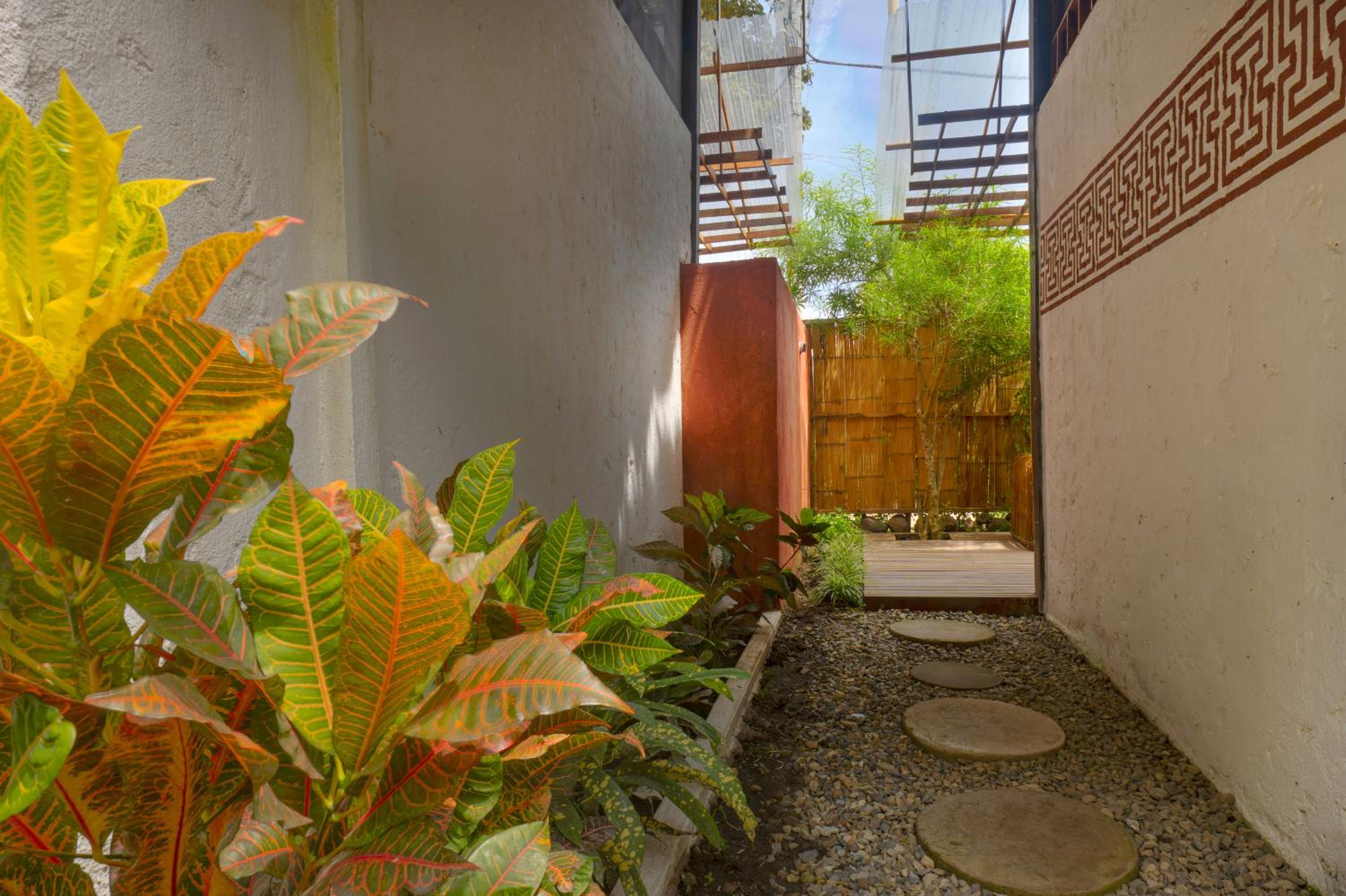 Haku hotel