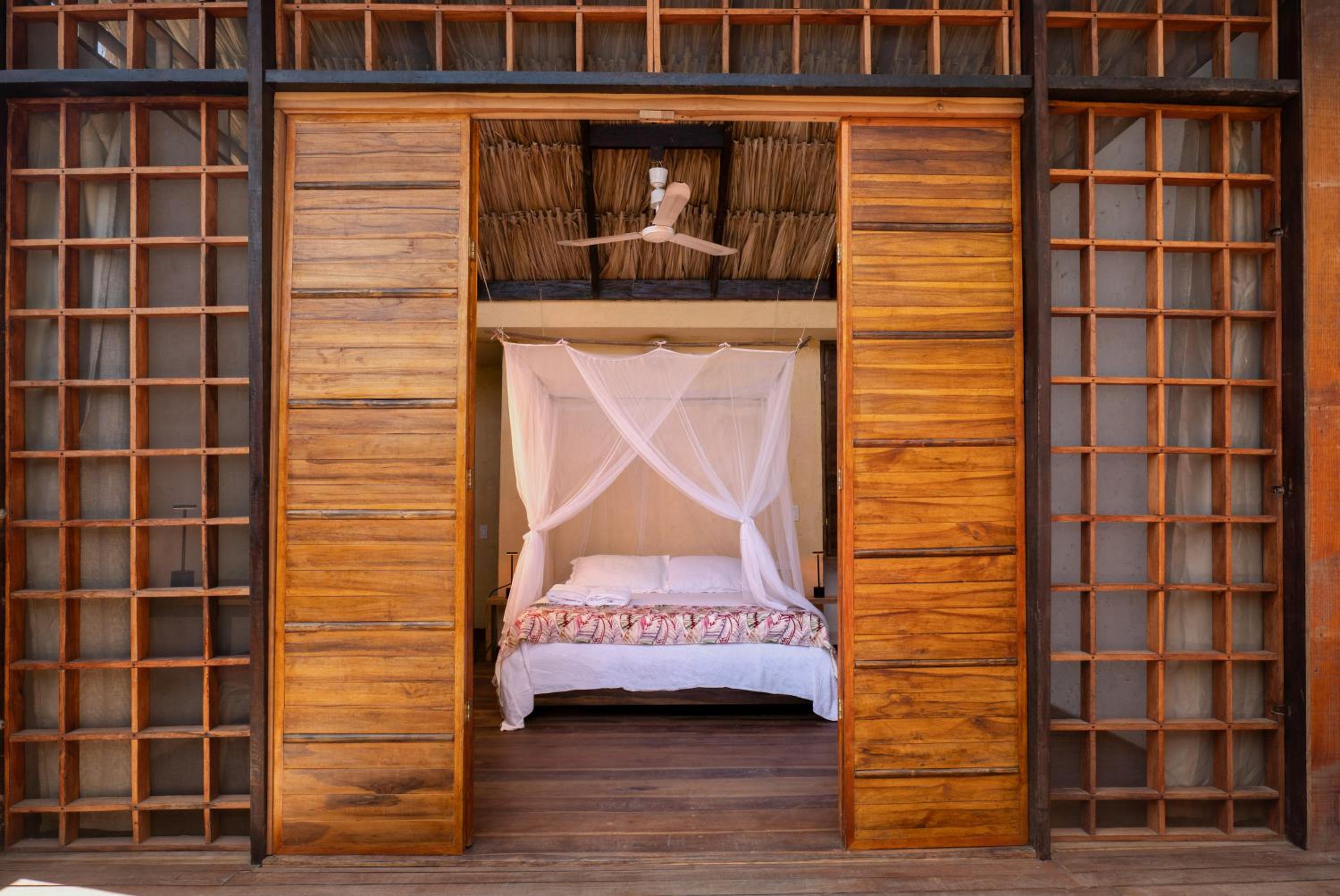 Haku hotel