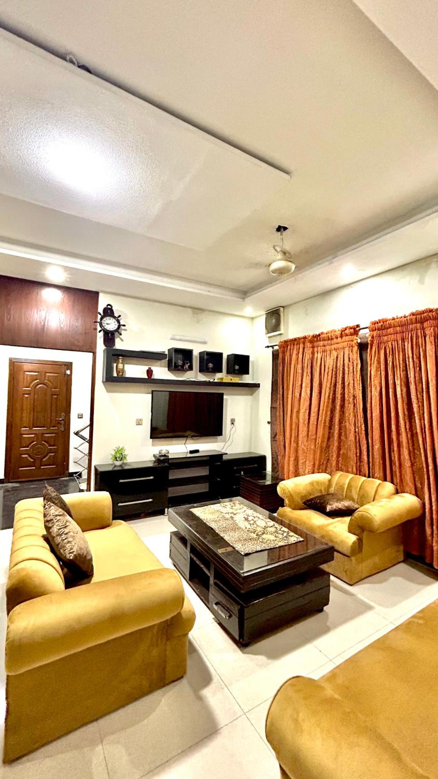 Luxury House in Bahria Town view 4