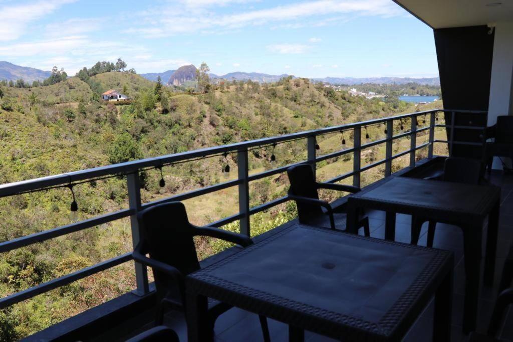Mountain Home Close to Guatape Pueblo With Jacuzzi