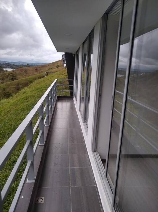 Mountain Home Close to Guatape Pueblo With Jacuzzi