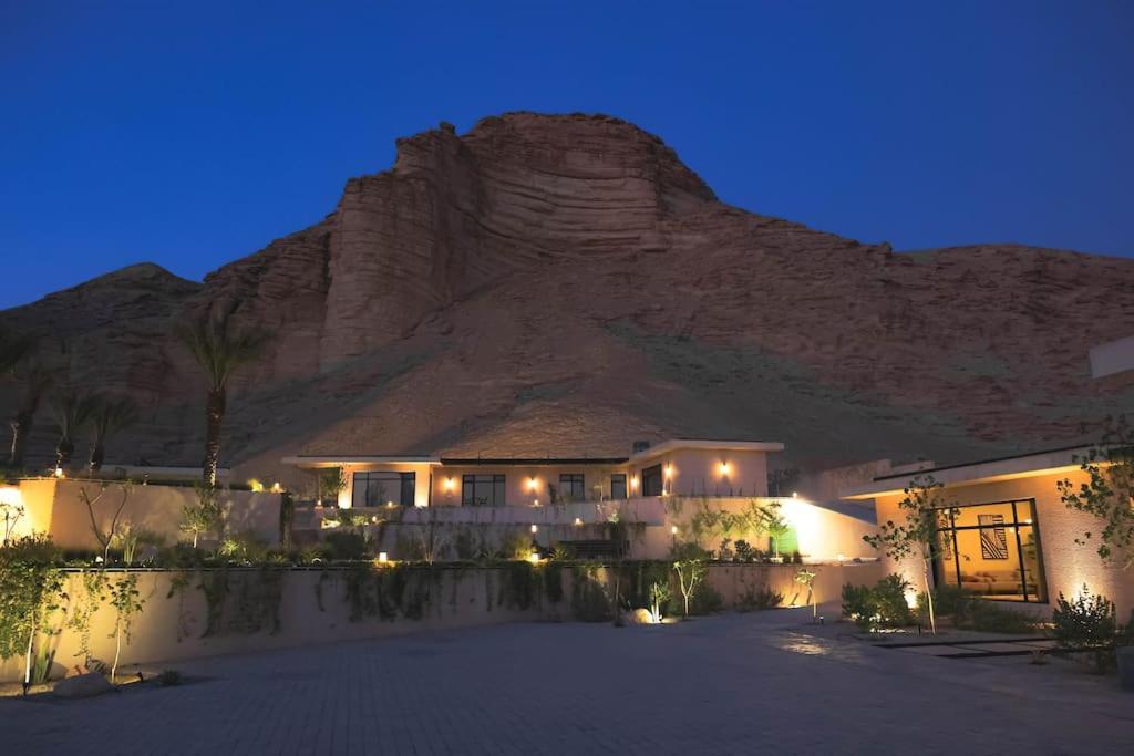 Luxury Desert Farm Private Pool