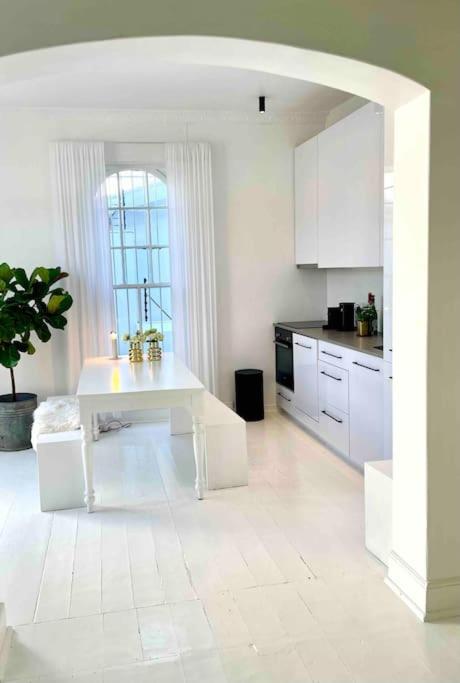 Classy and relaxing home in Tamboerskloof