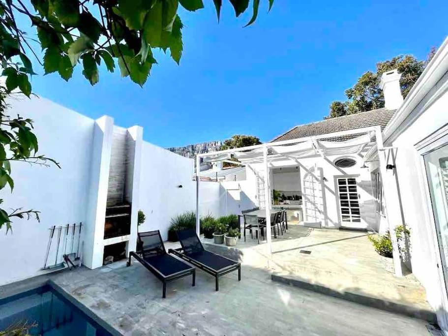 Classy and relaxing home in Tamboerskloof