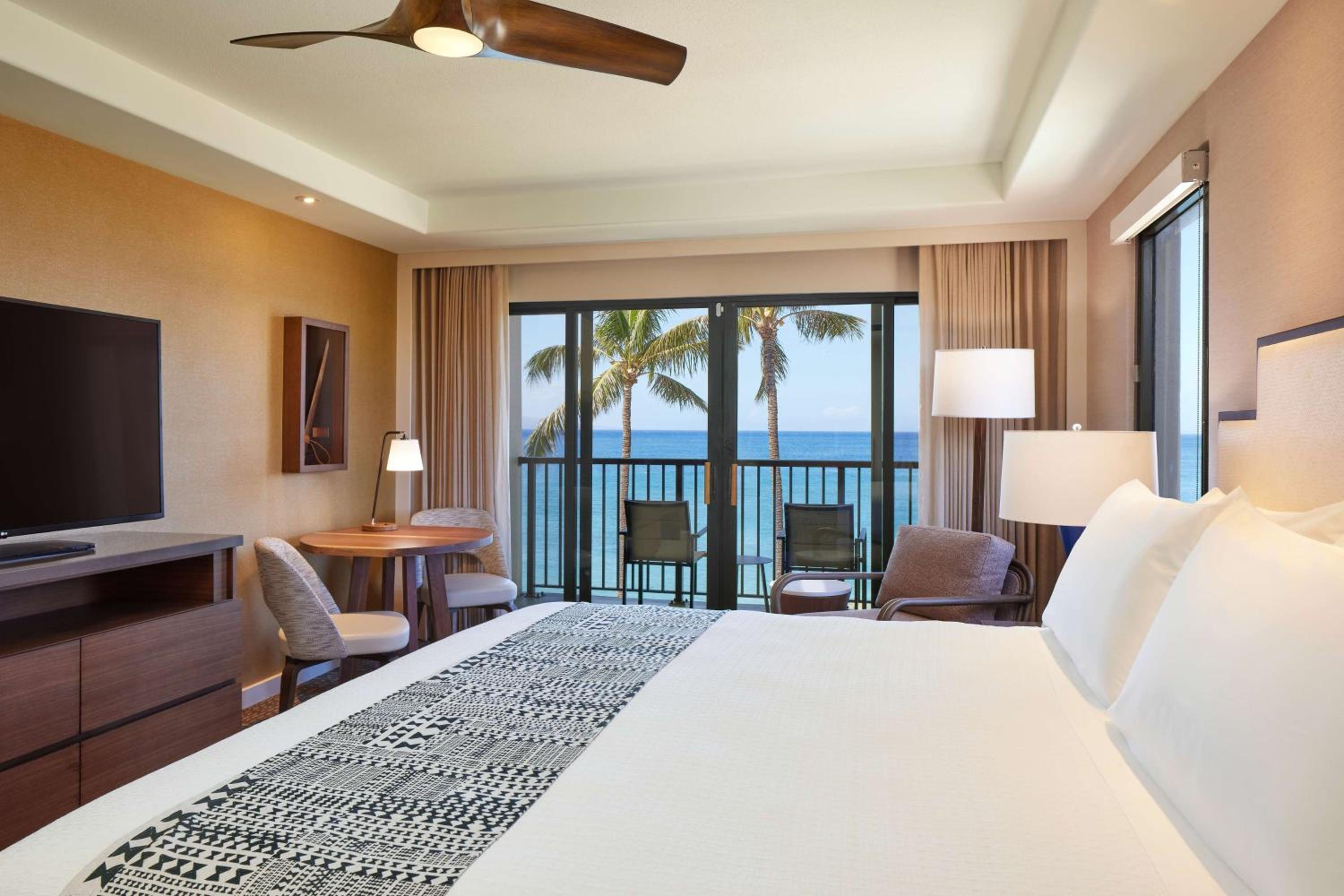 OUTRIGGER Kāʻanapali Beach Resort - Image 5