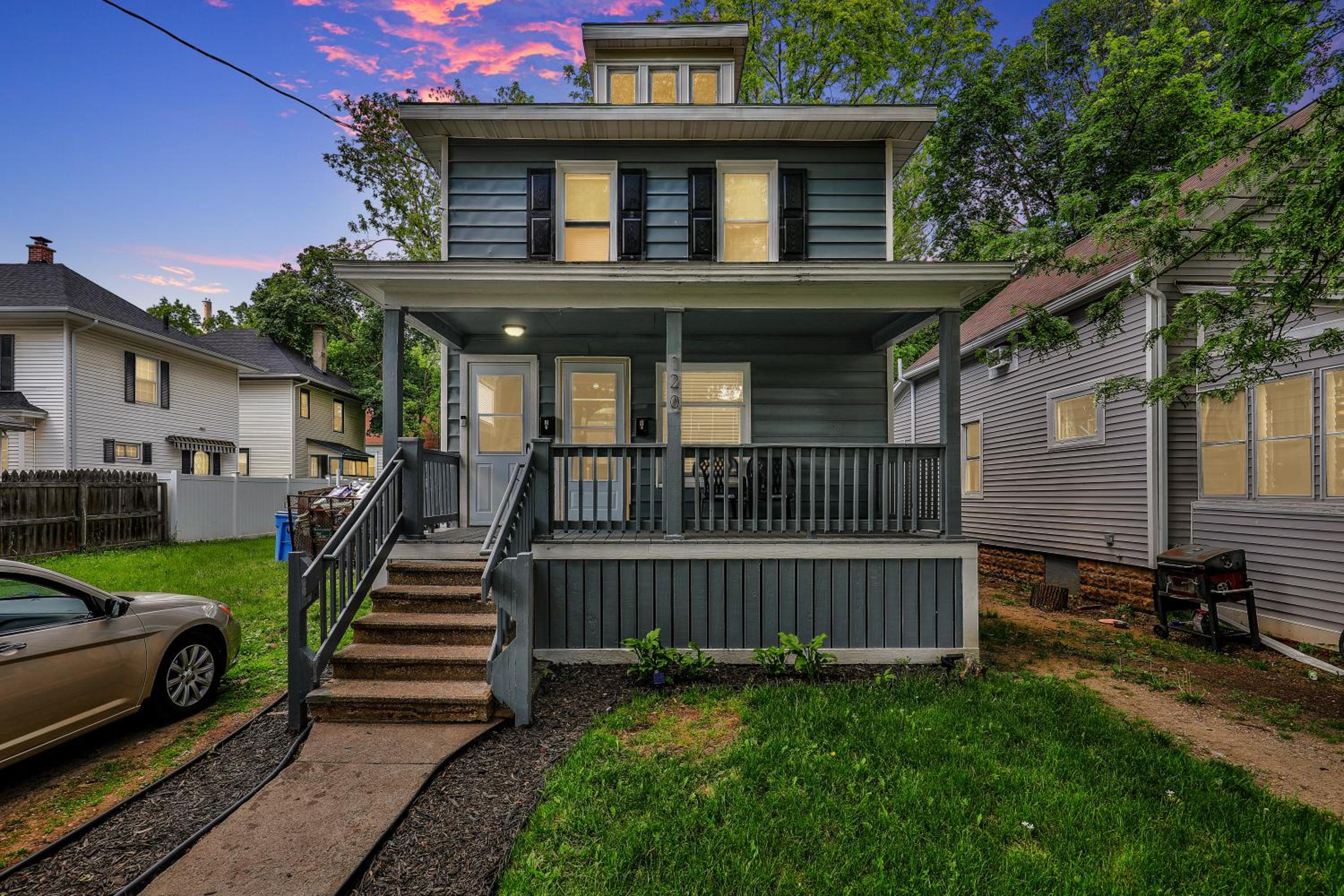 Charming 1 Bedroom, Apartment House in Lansing view 2