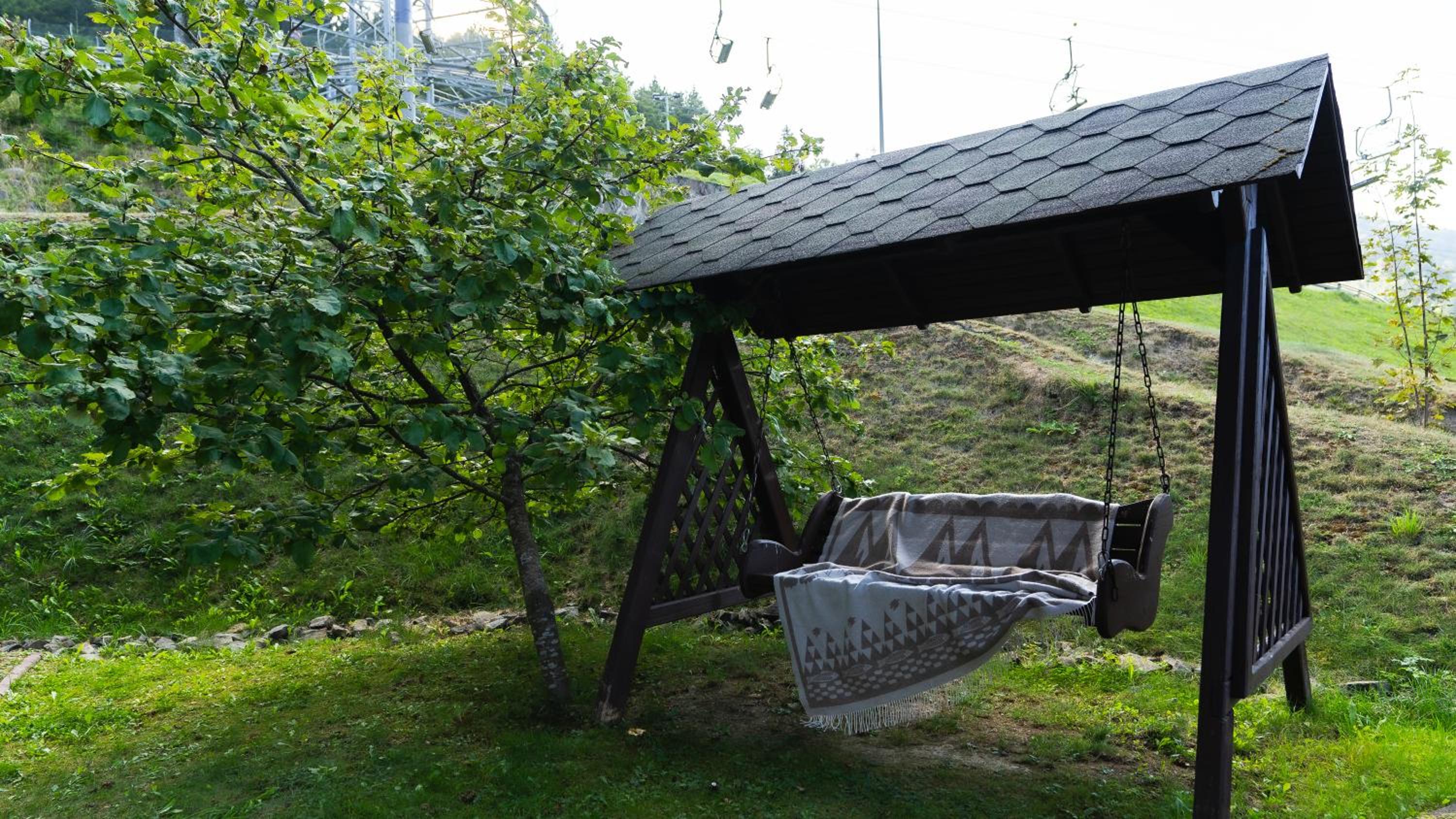 Nordian chalet next to Bukovel ski lift