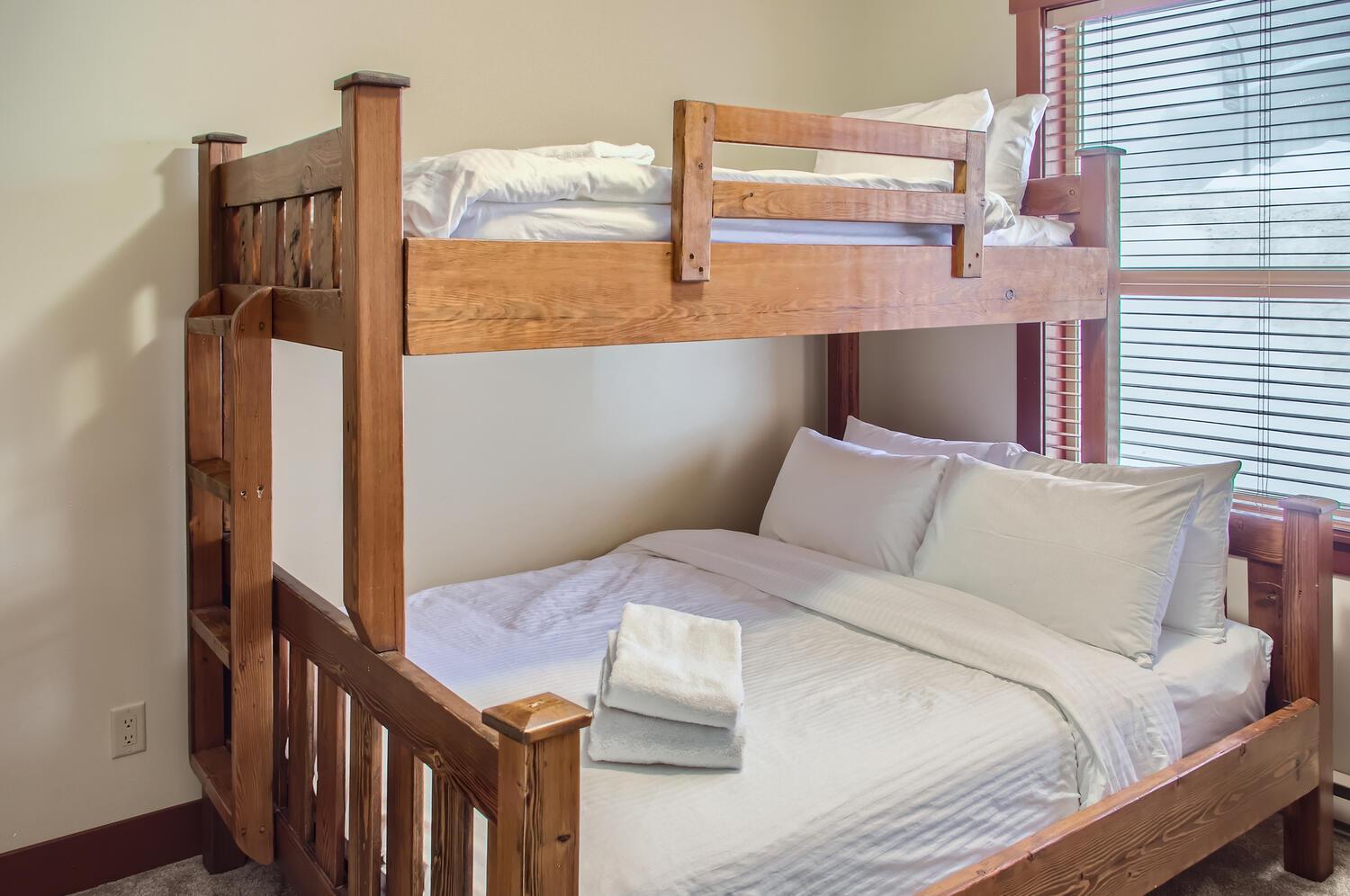 Stonegate Resort Unit A205