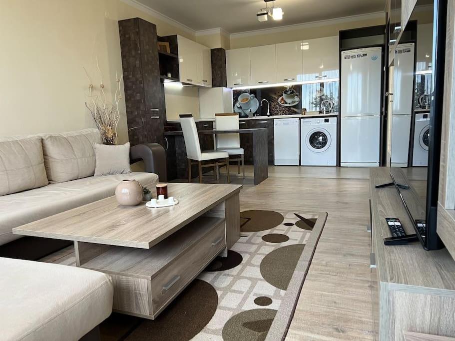 Cozy apartment - free parking