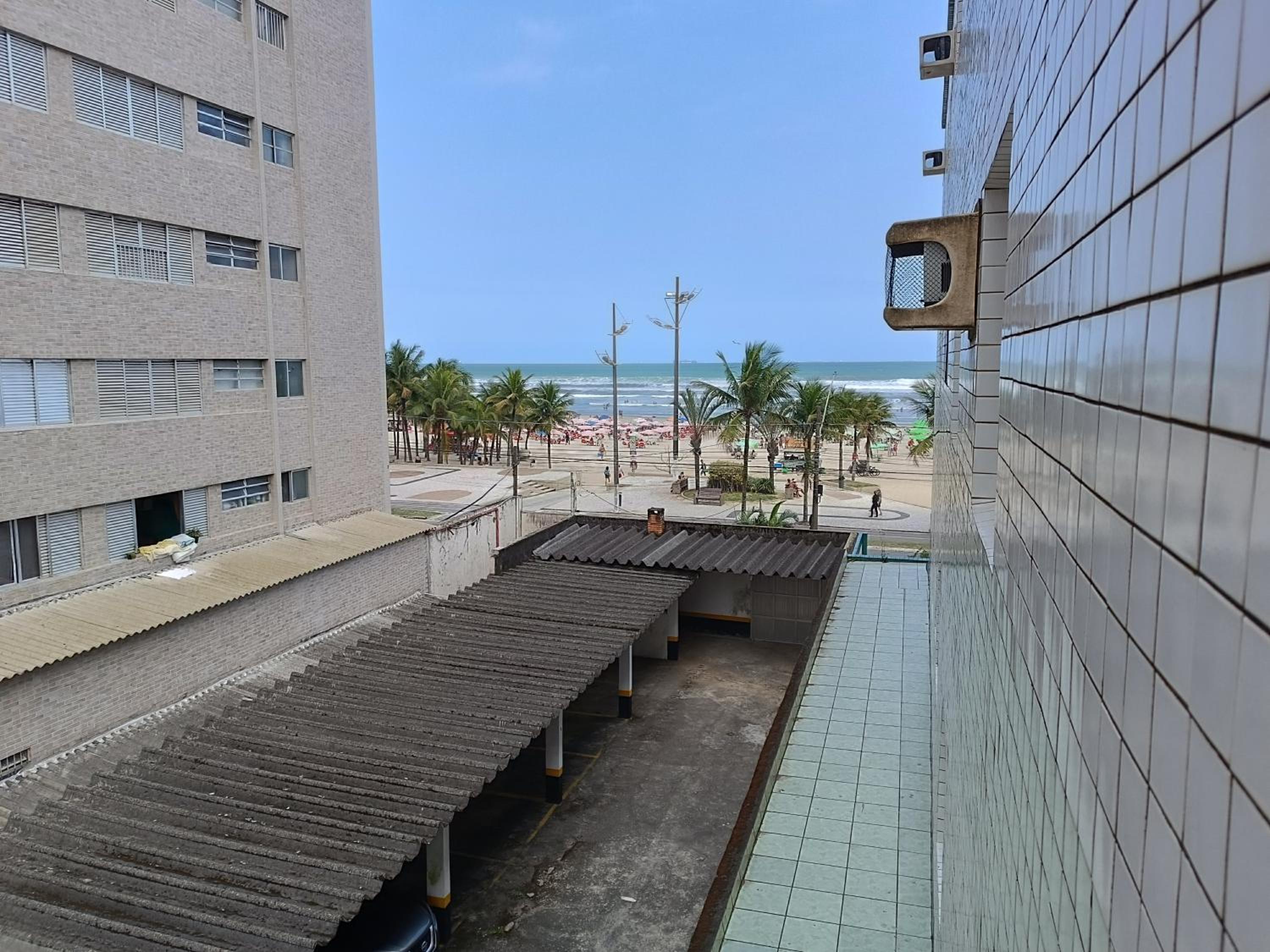 Acorde com o Som do Mar Apto Pé na Areia na Vila Tupi Praia Grande
