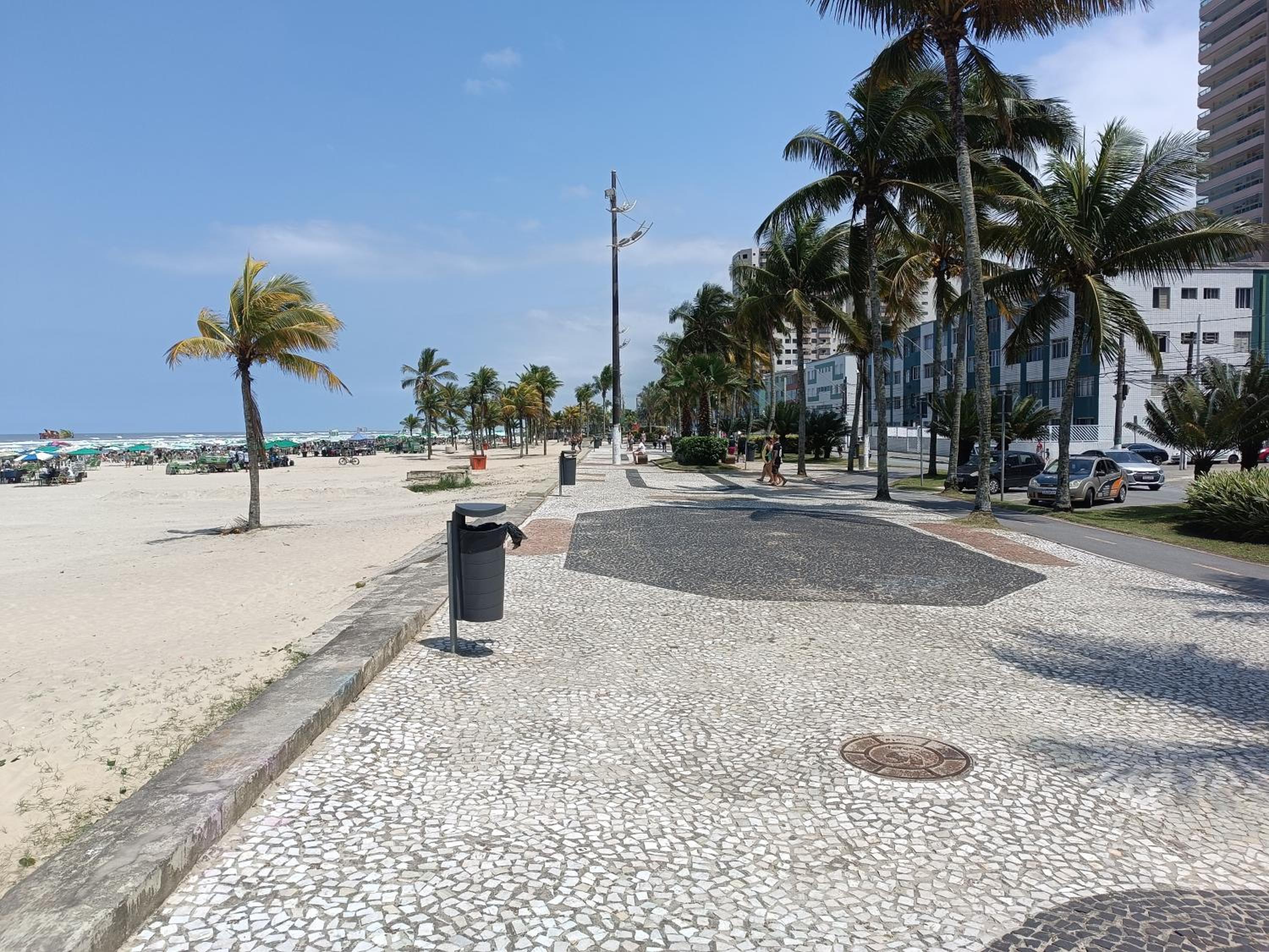 Acorde com o Som do Mar Apto Pé na Areia na Vila Tupi Praia Grande
