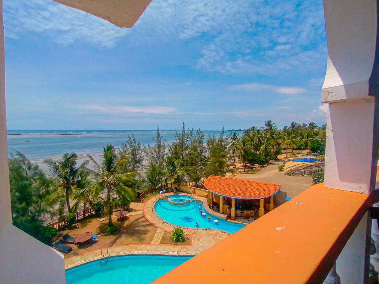 Shanzu Palm Beachfront Suites