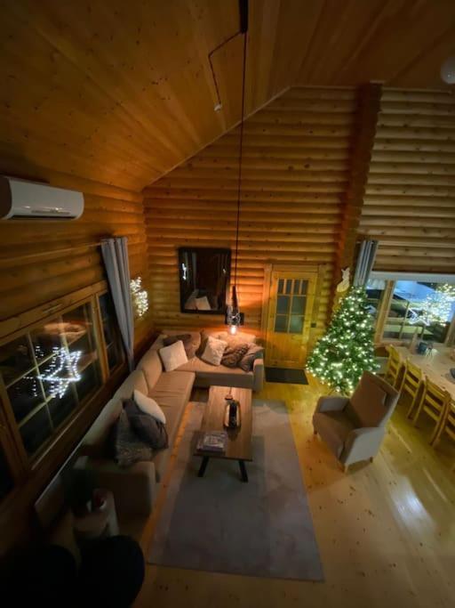 Rakkahovi in Levi Lapland