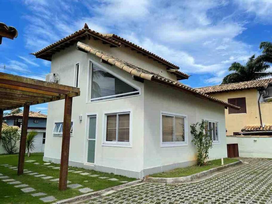 Novíssima casa à 3 mins da praia de Geribá
